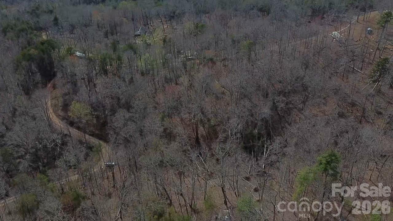 4960 Singleton Drive Property Photo 9