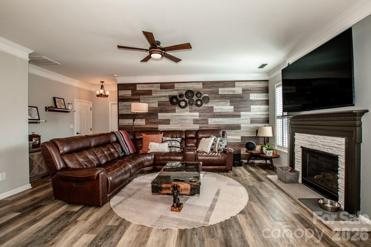 2416 Chinkapin Court Property Photo 15