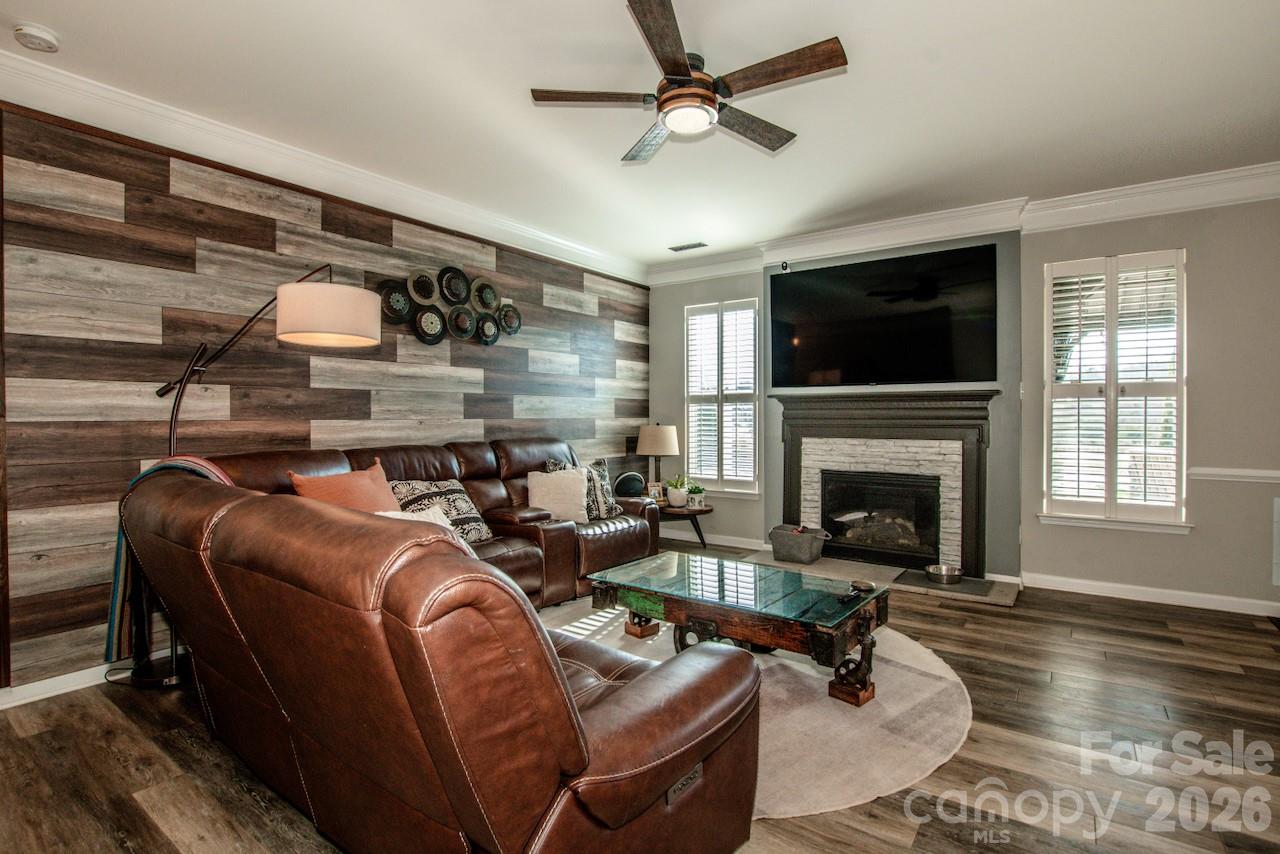 2416 Chinkapin Court Property Photo 16
