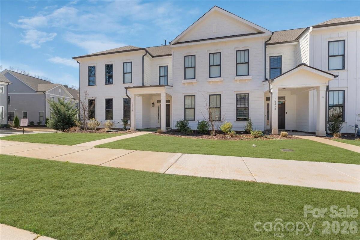 10032 Trailhead Way