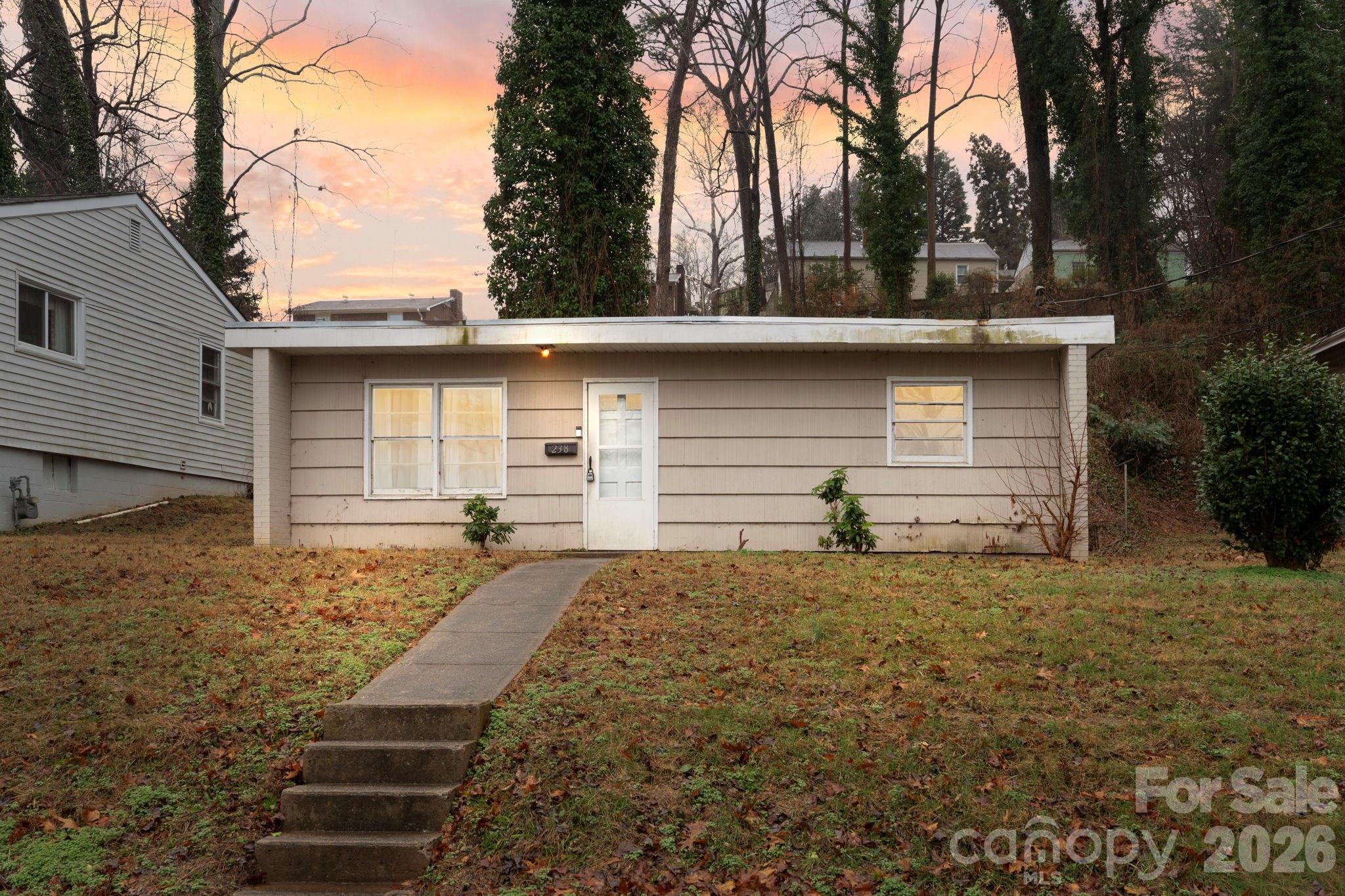 238 Bond Street Property Photo 1