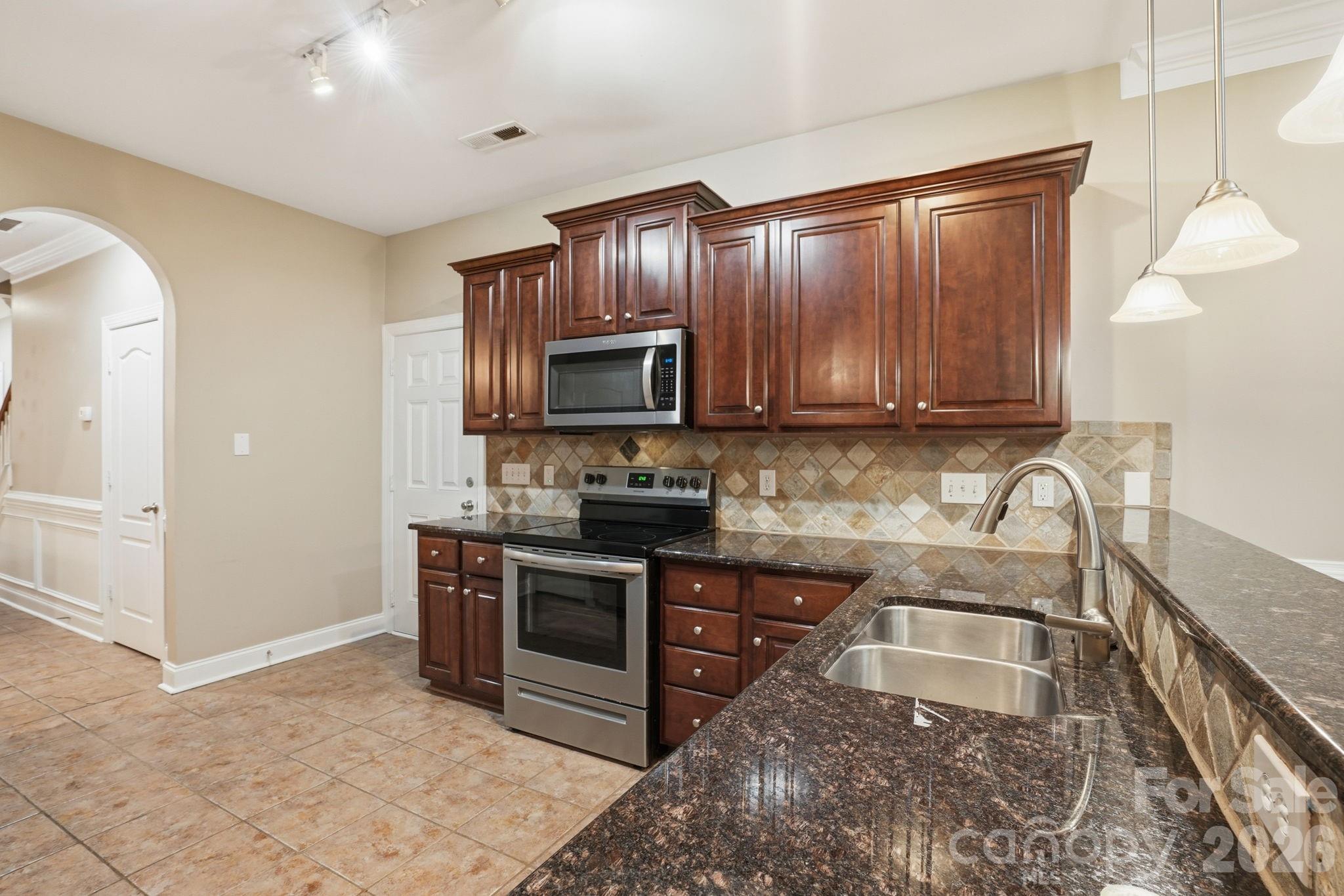 13062 Windy Lea Lane Property Photo 11