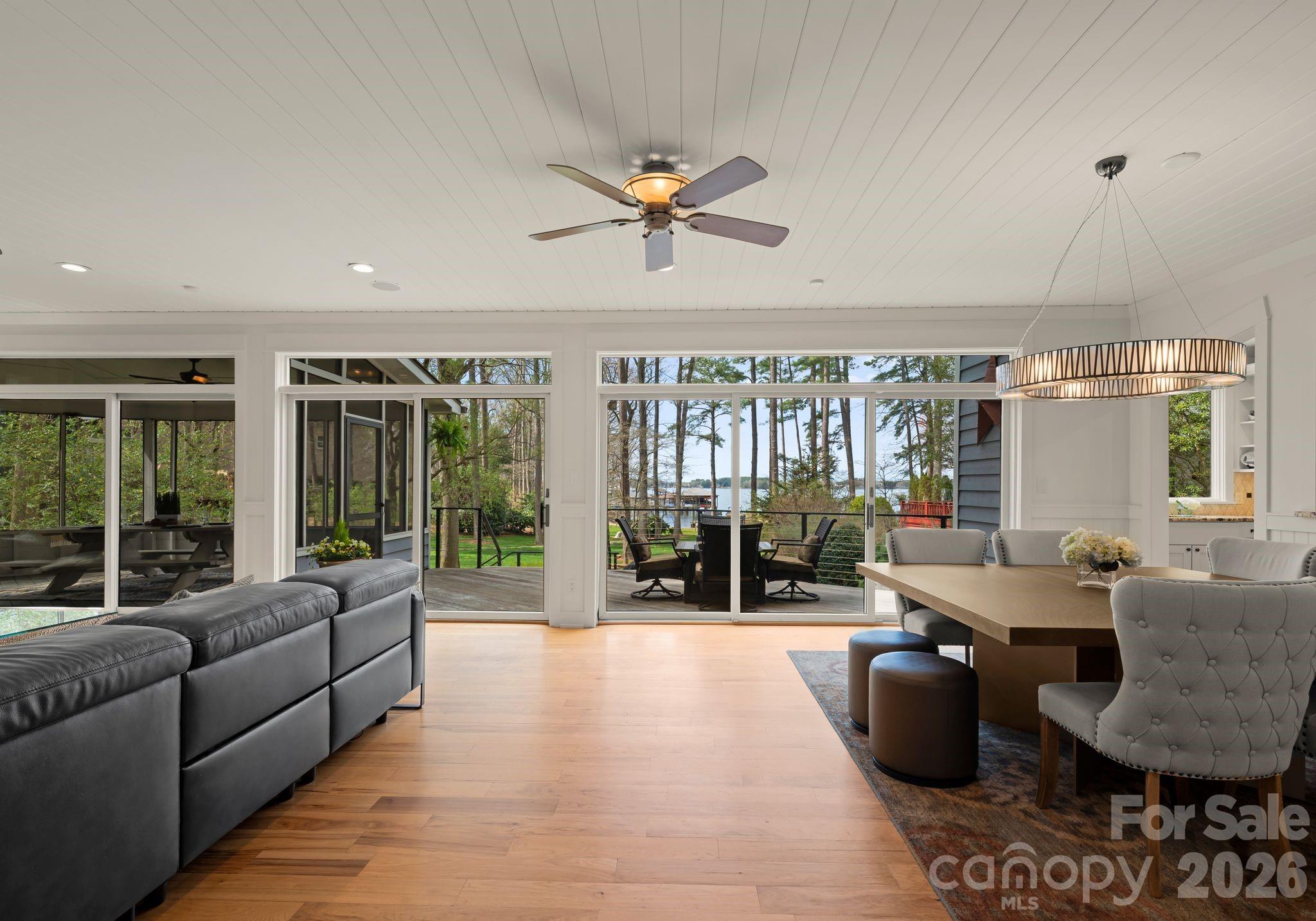 16208 Weatherly Way Property Photo 6