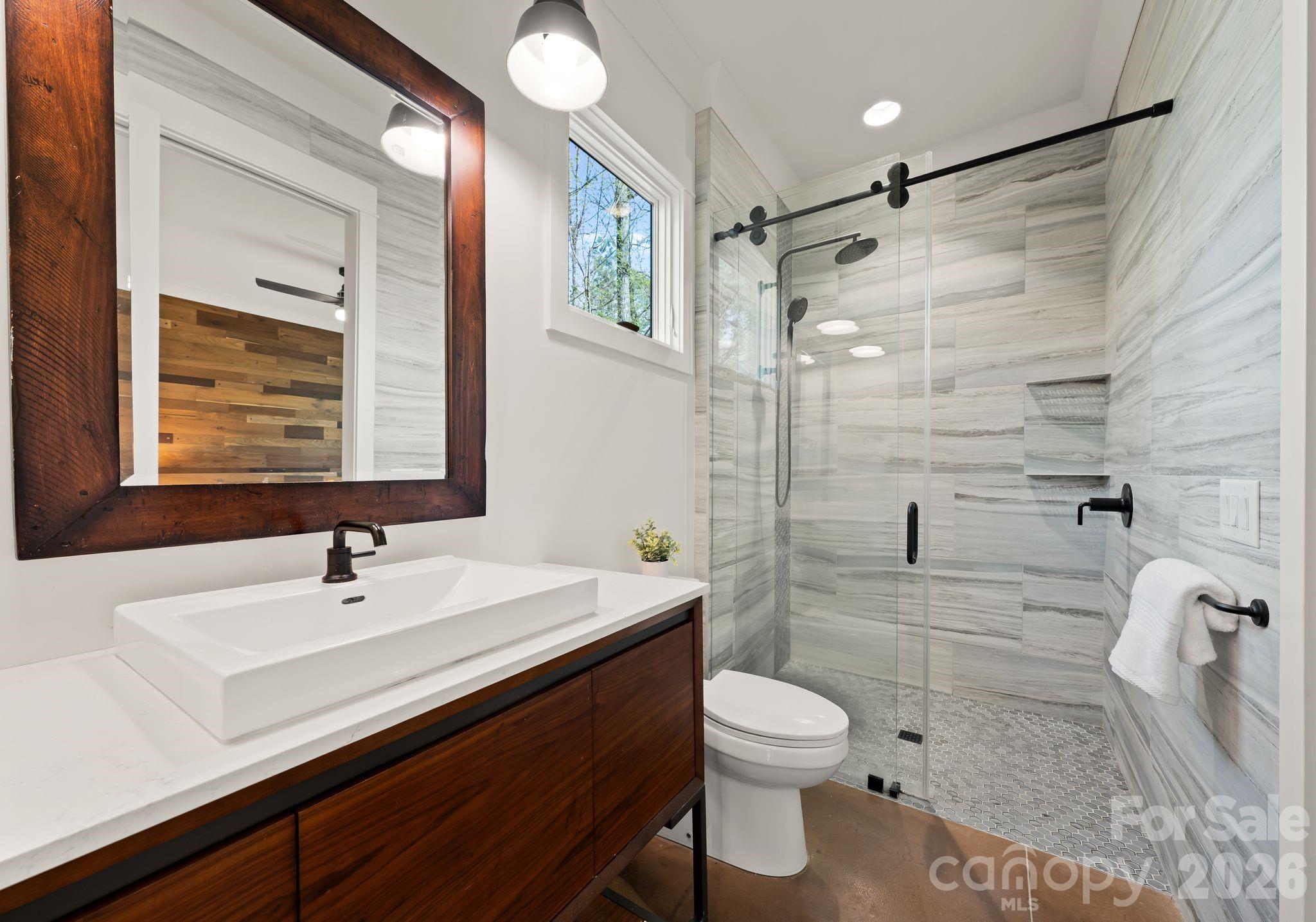 16208 Weatherly Way Property Photo 18
