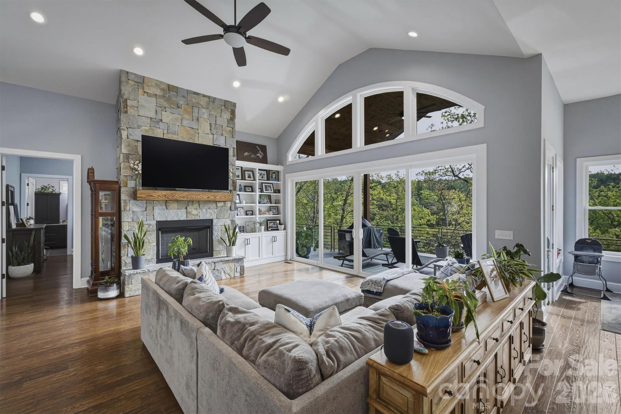 10 Otter Cove Court Property Photo 15