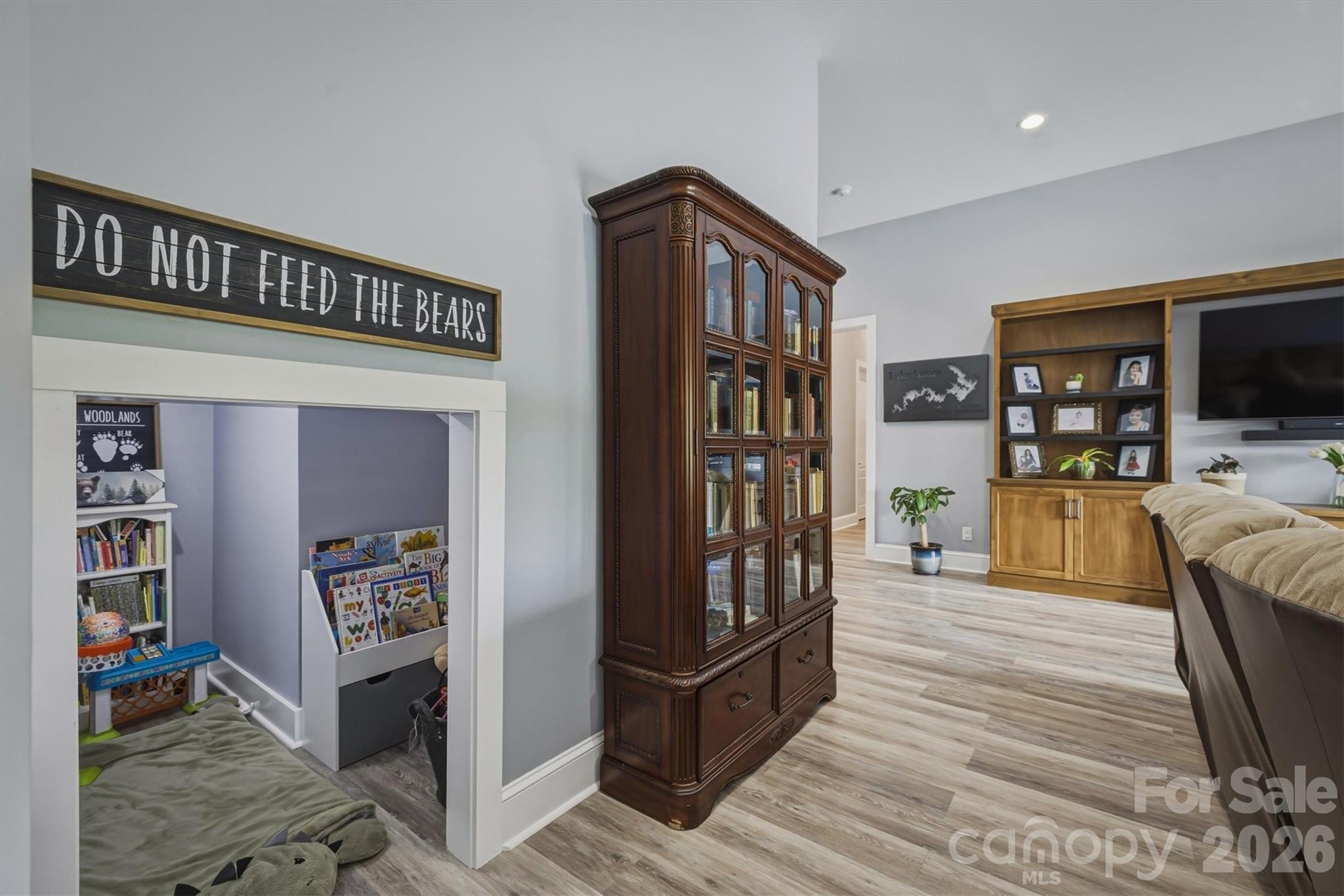 10 Otter Cove Court Property Photo 34