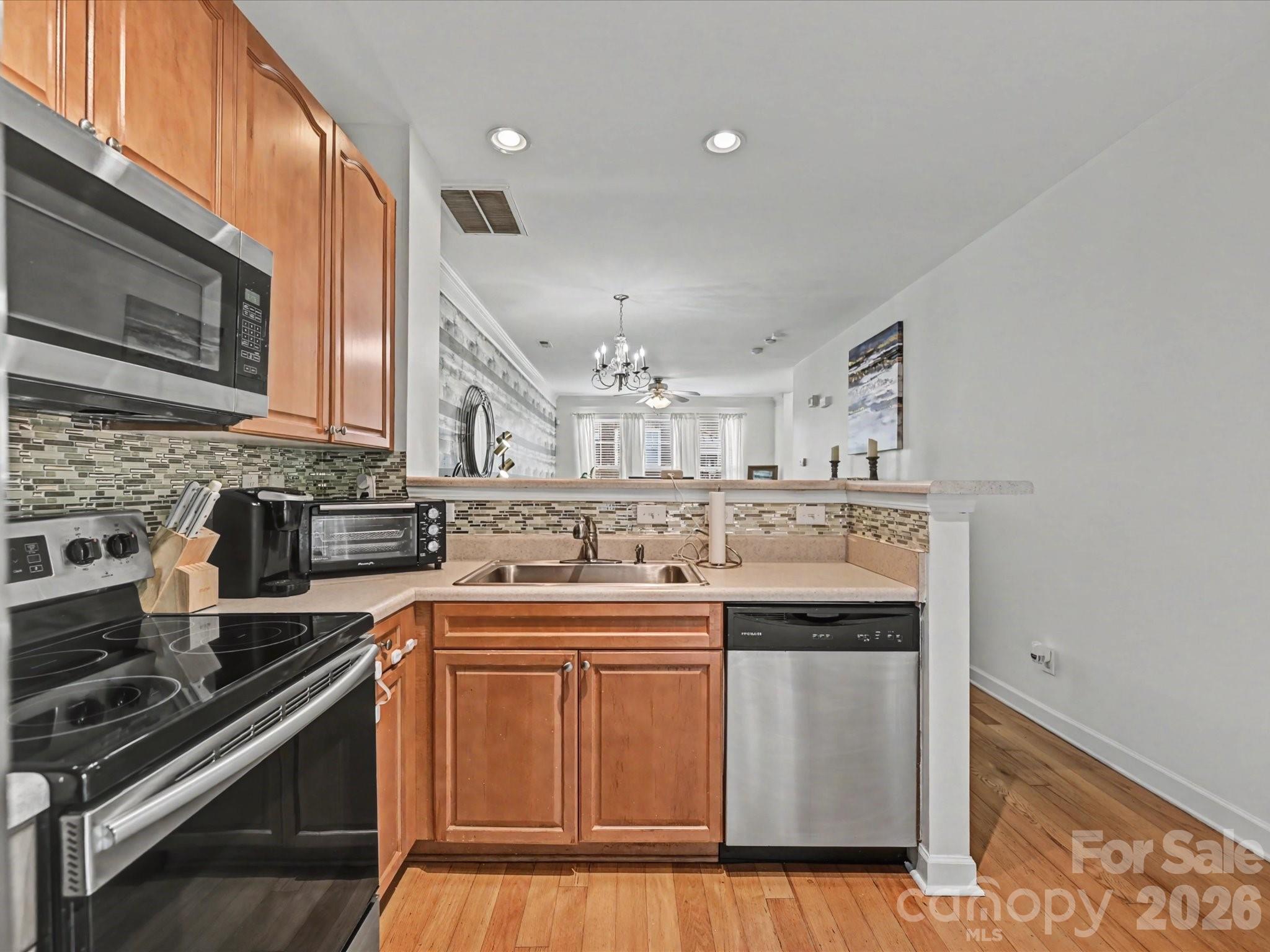 8421 Scotney Bluff Avenue Property Photo 11