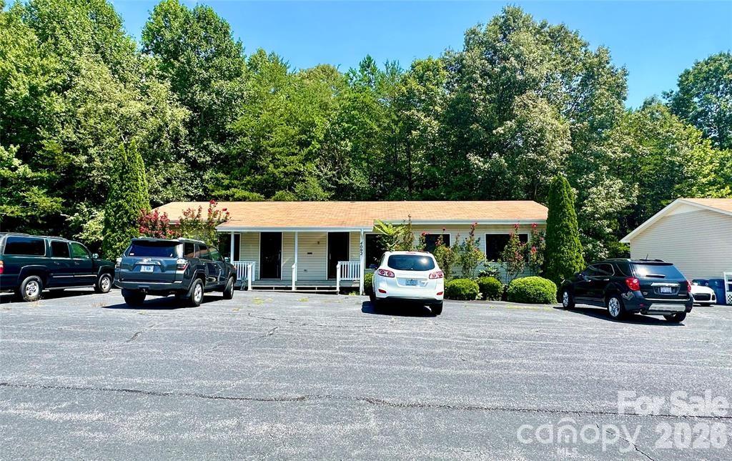 4092/4070 Hickory Boulevard Property Photo 7