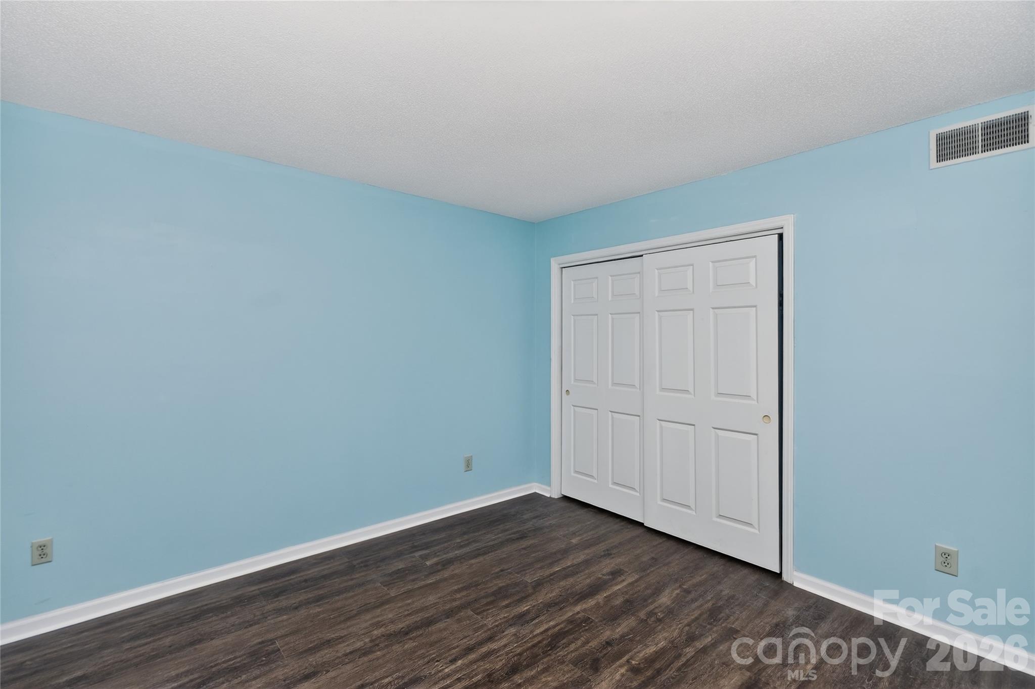 7302 Winery Lane Property Photo 8