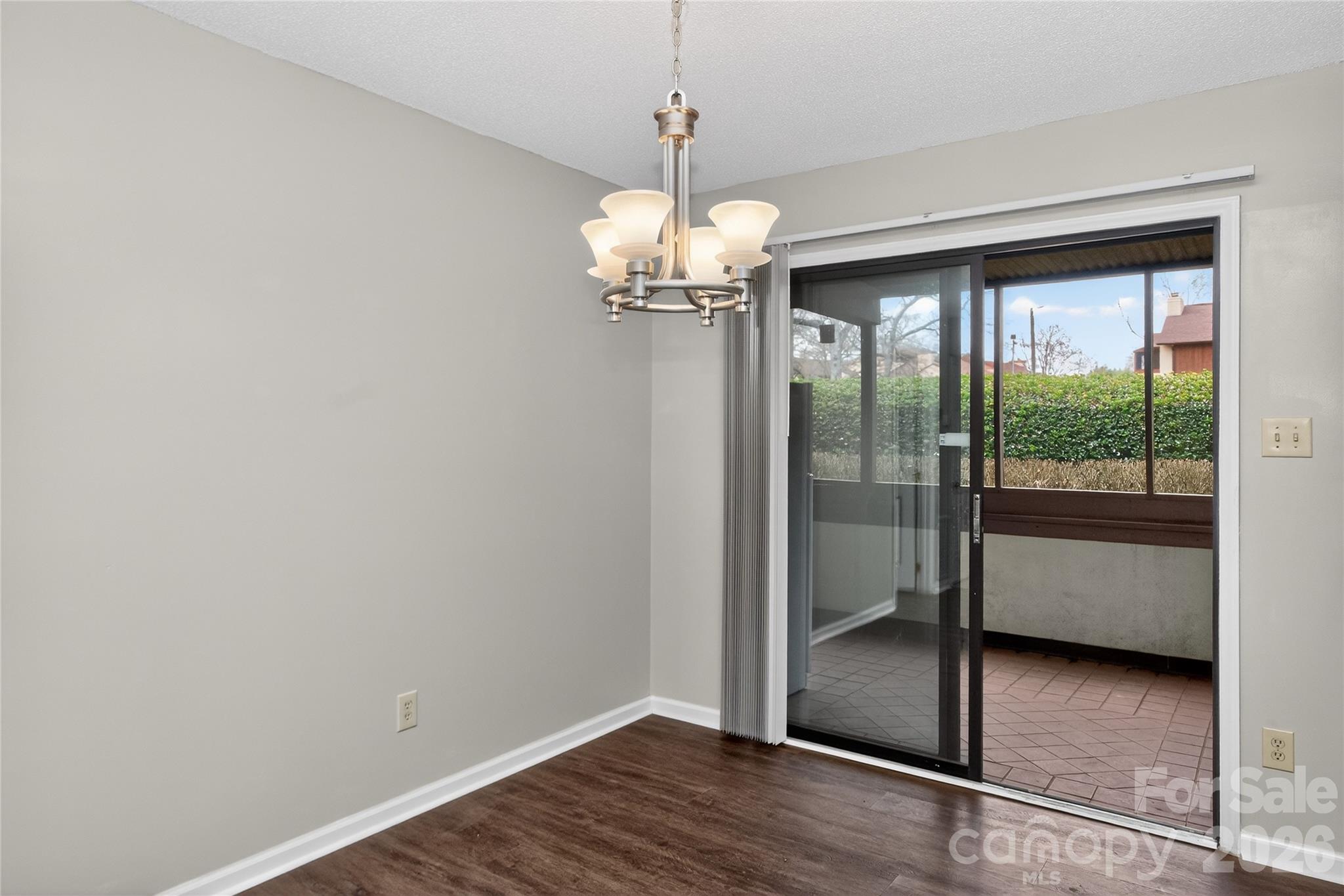 7302 Winery Lane Property Photo 12