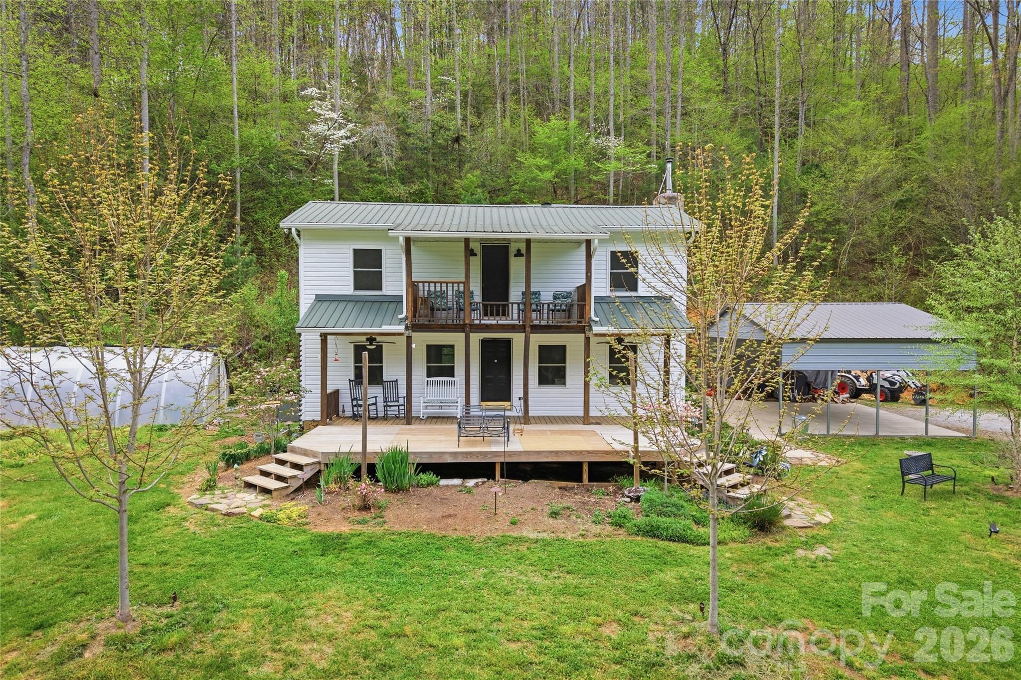 6470 Stone Mountain Road Property Photo 3