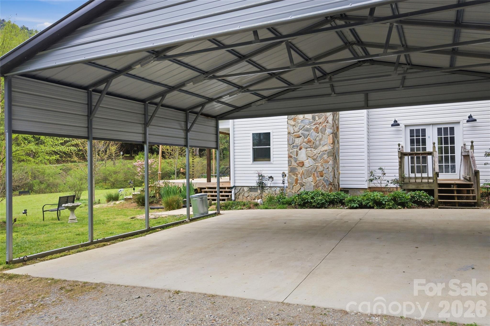 6470 Stone Mountain Road Property Photo 6