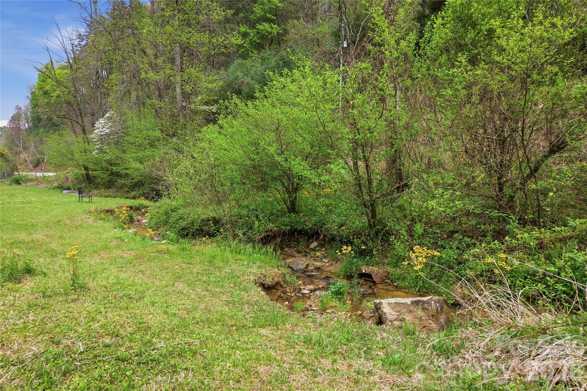 6470 Stone Mountain Road Property Photo 11