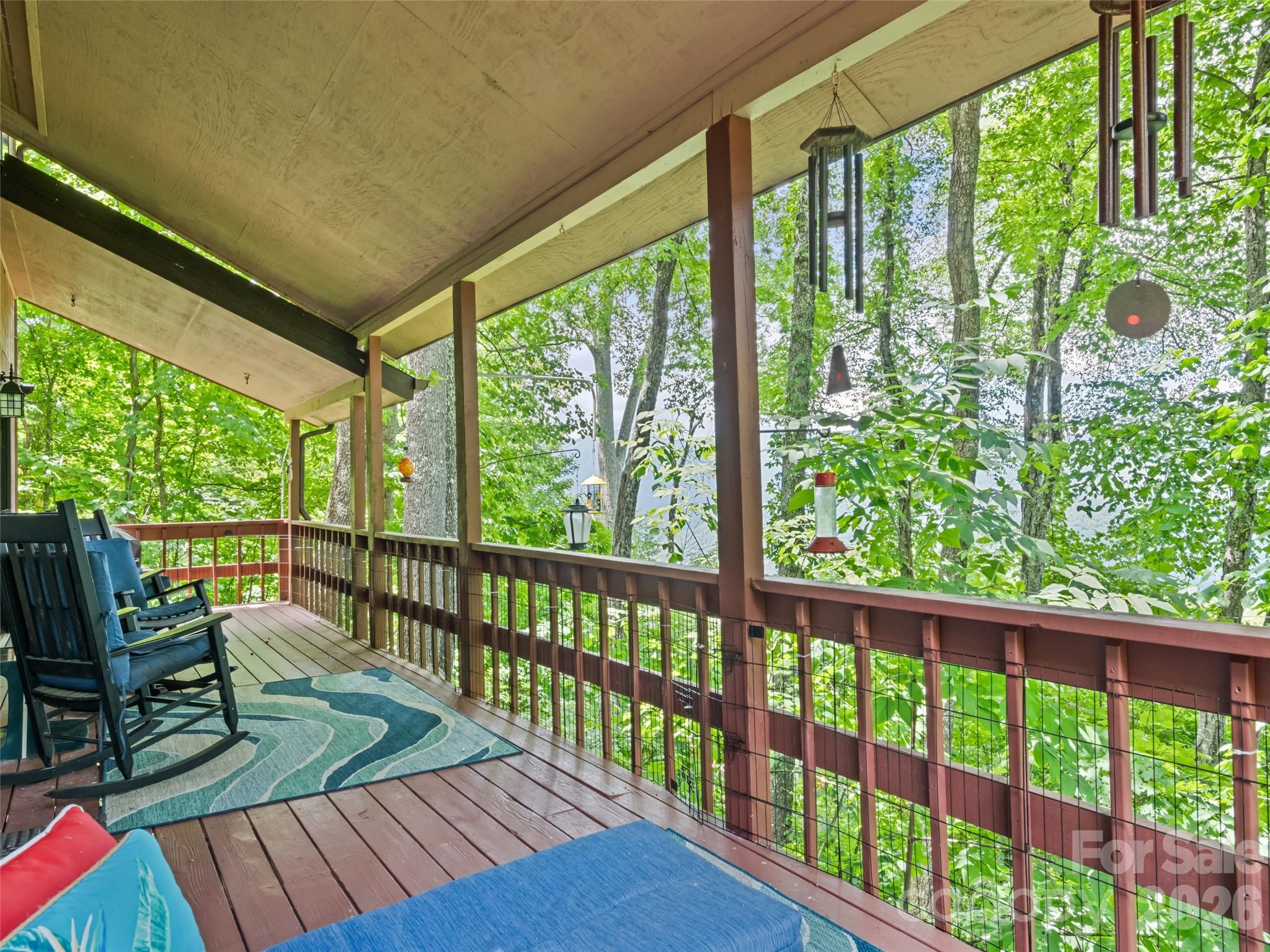 1672 Summit Drive Property Photo 12