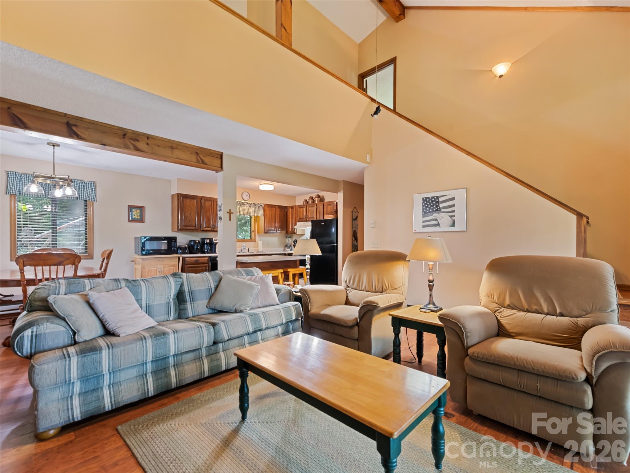 1672 Summit Drive Property Photo 18