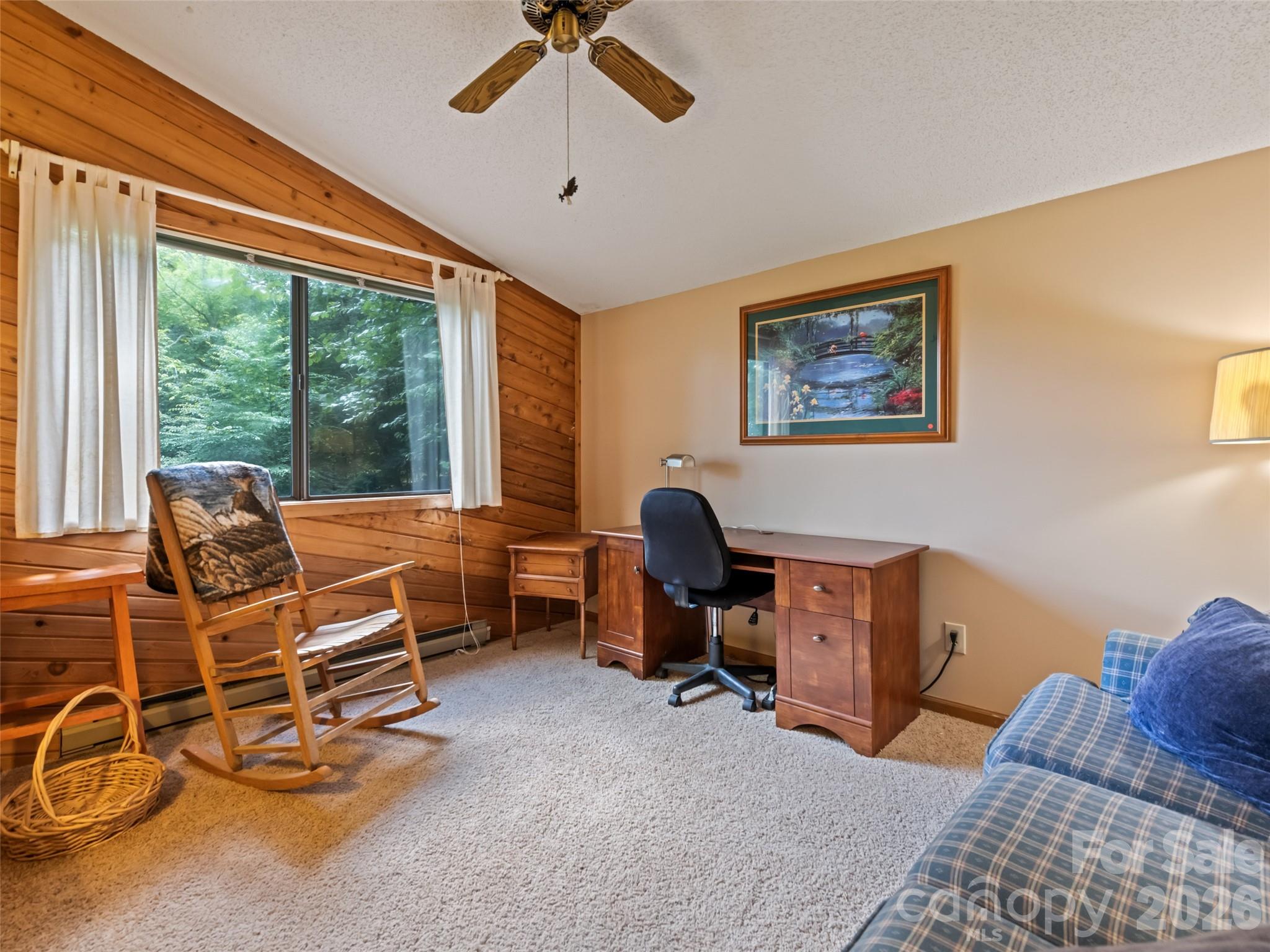 1672 Summit Drive Property Photo 29