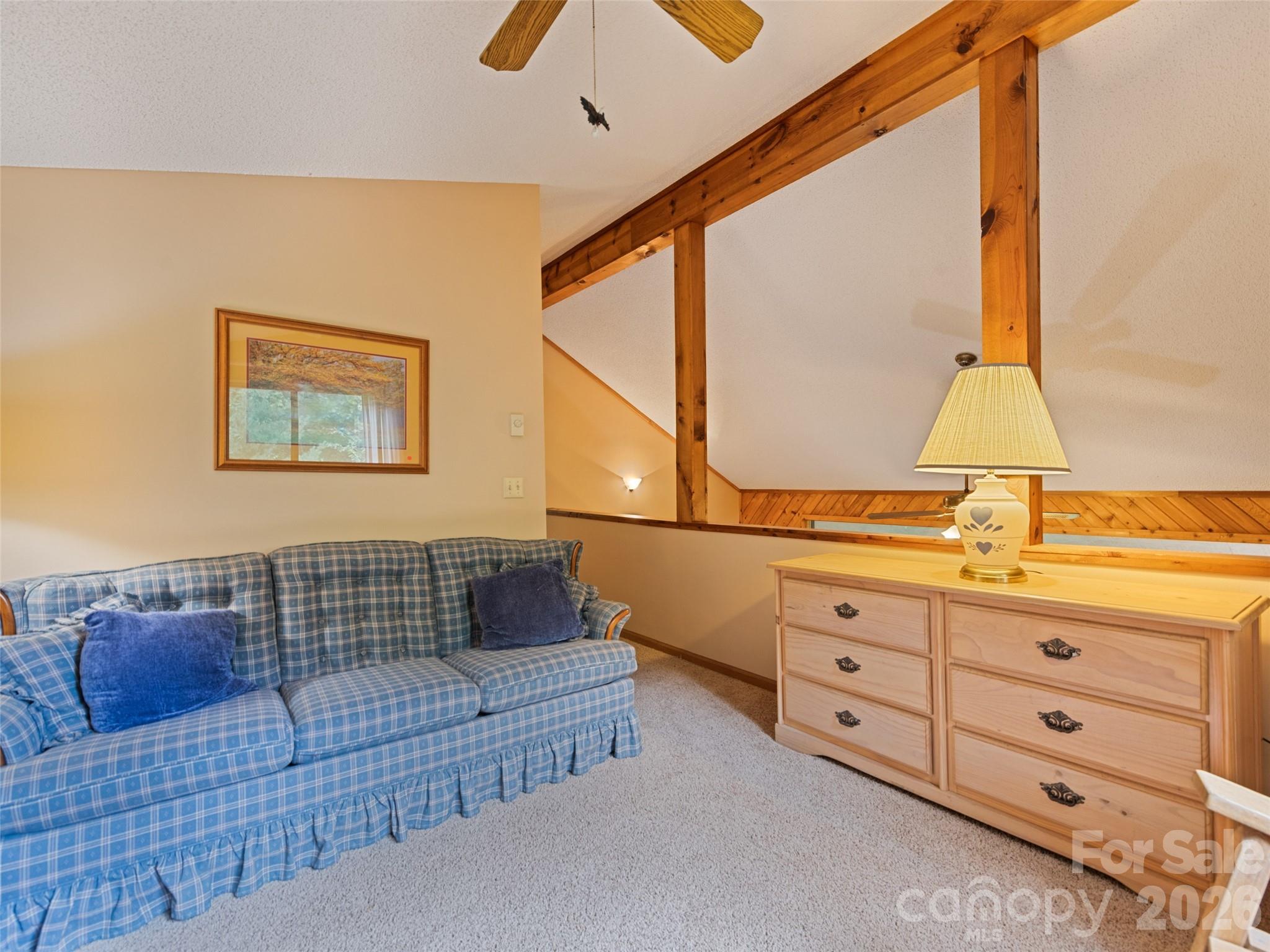 1672 Summit Drive Property Photo 30
