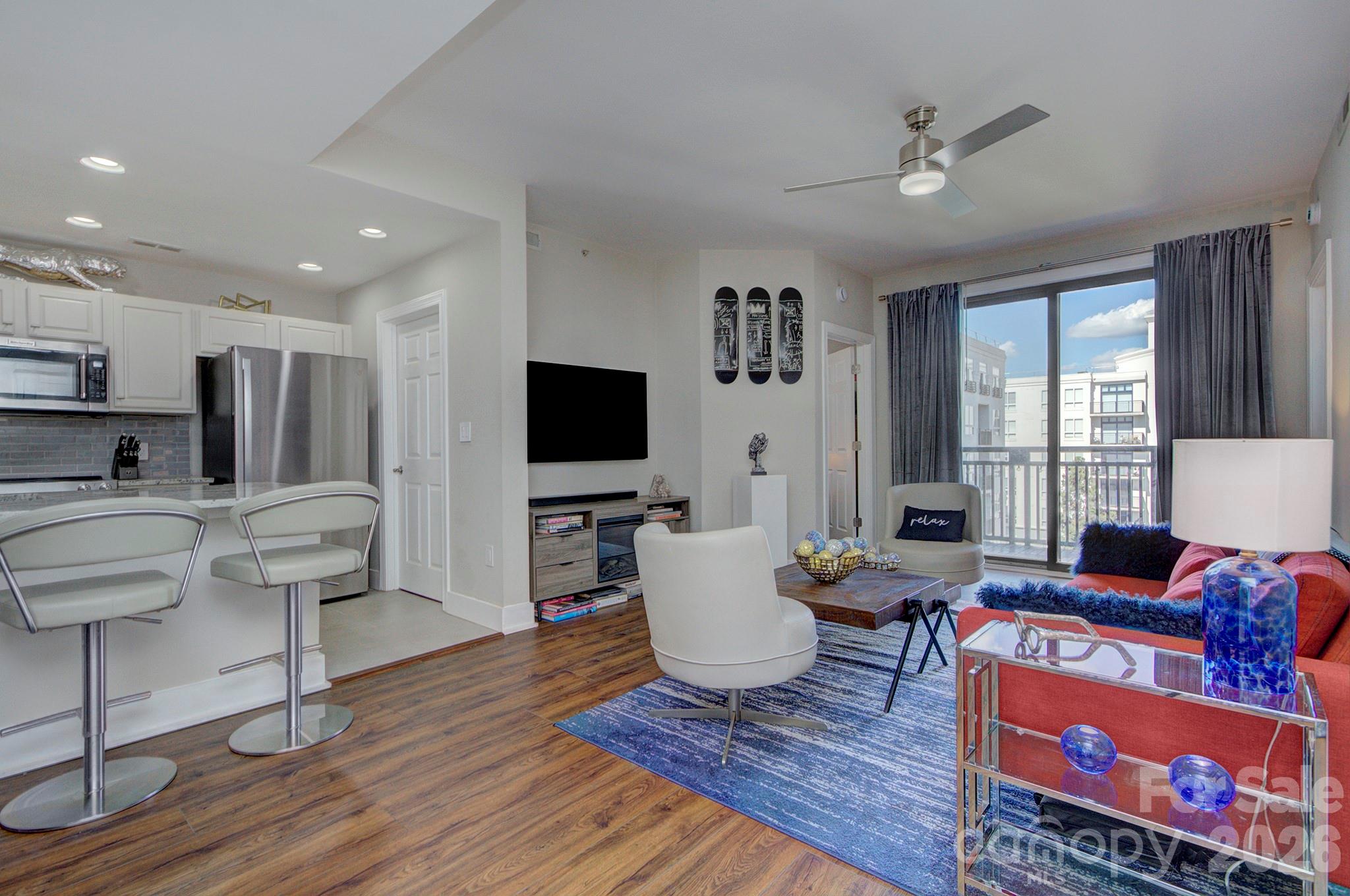 718 W Trade Street 604 Property Photo 6