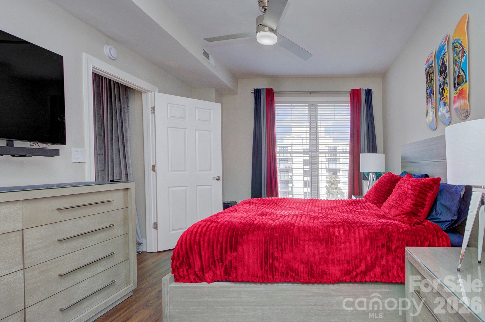 718 W Trade Street 604 Property Photo 18