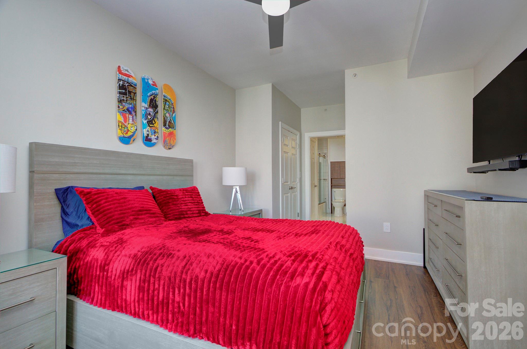 718 W Trade Street 604 Property Photo 19