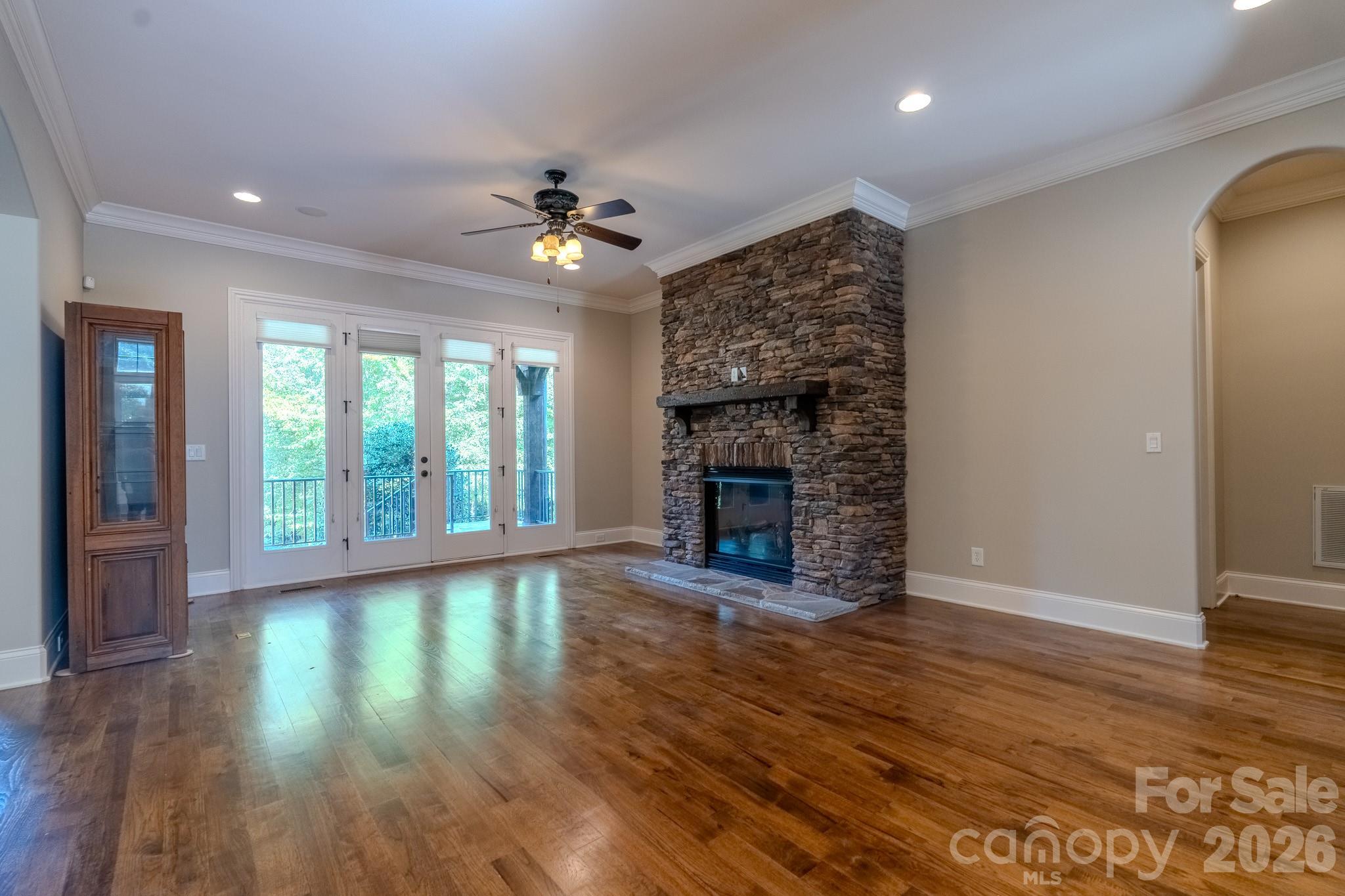 295 Bent Tree Drive Property Photo 9