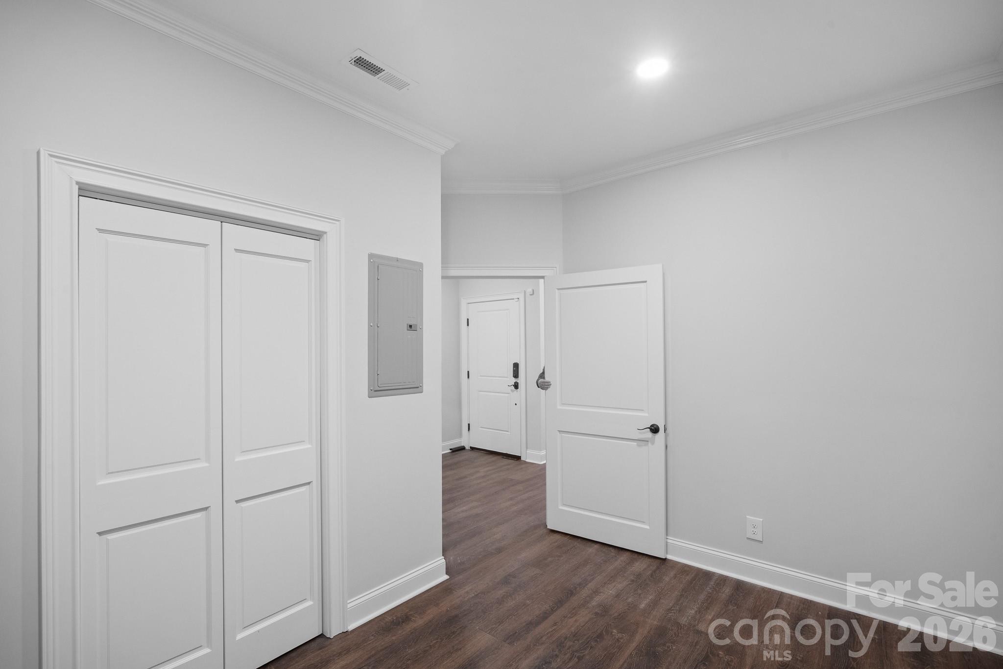 121 N Main Street Property Photo 24
