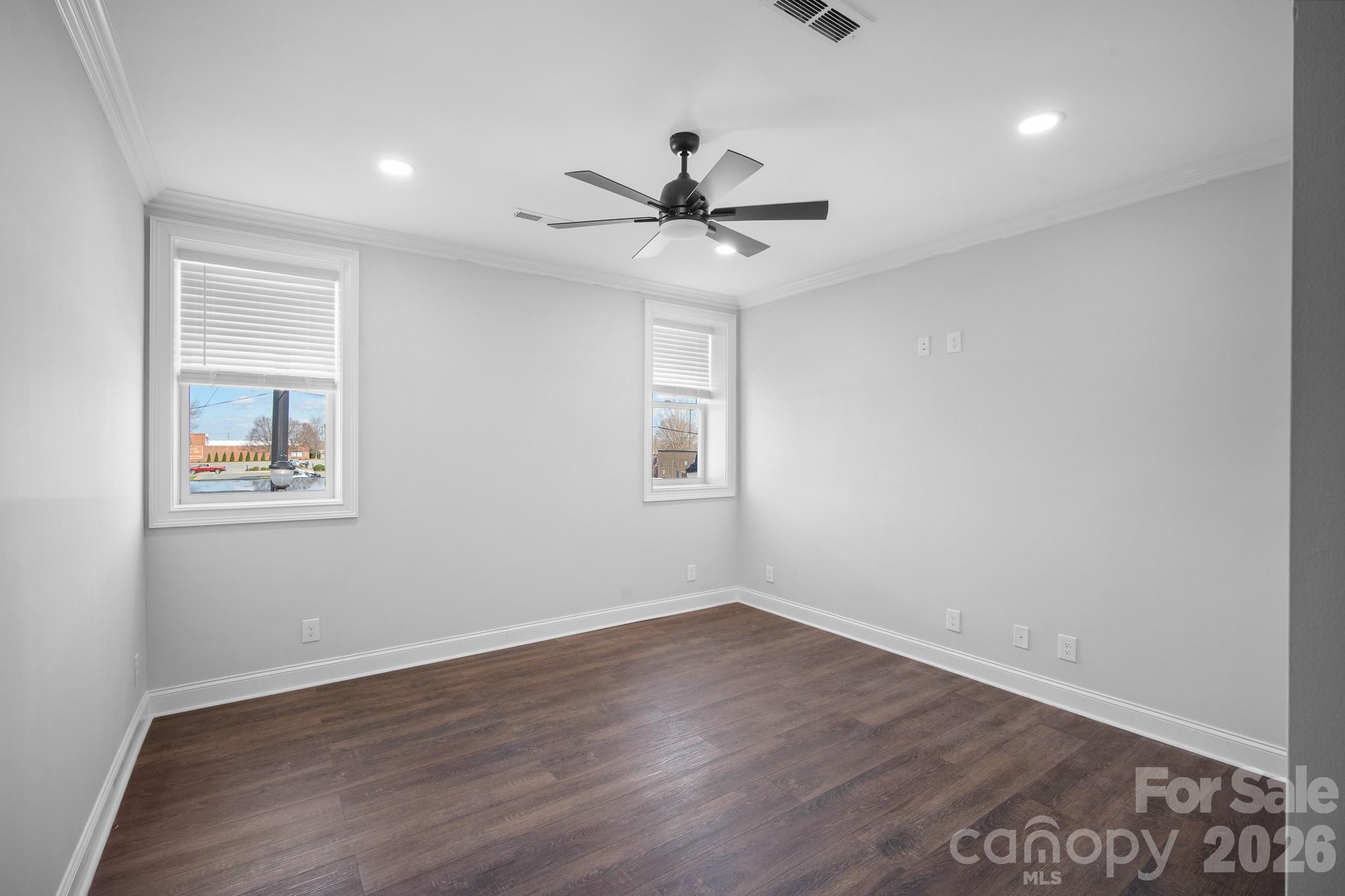 121 N Main Street Property Photo 25