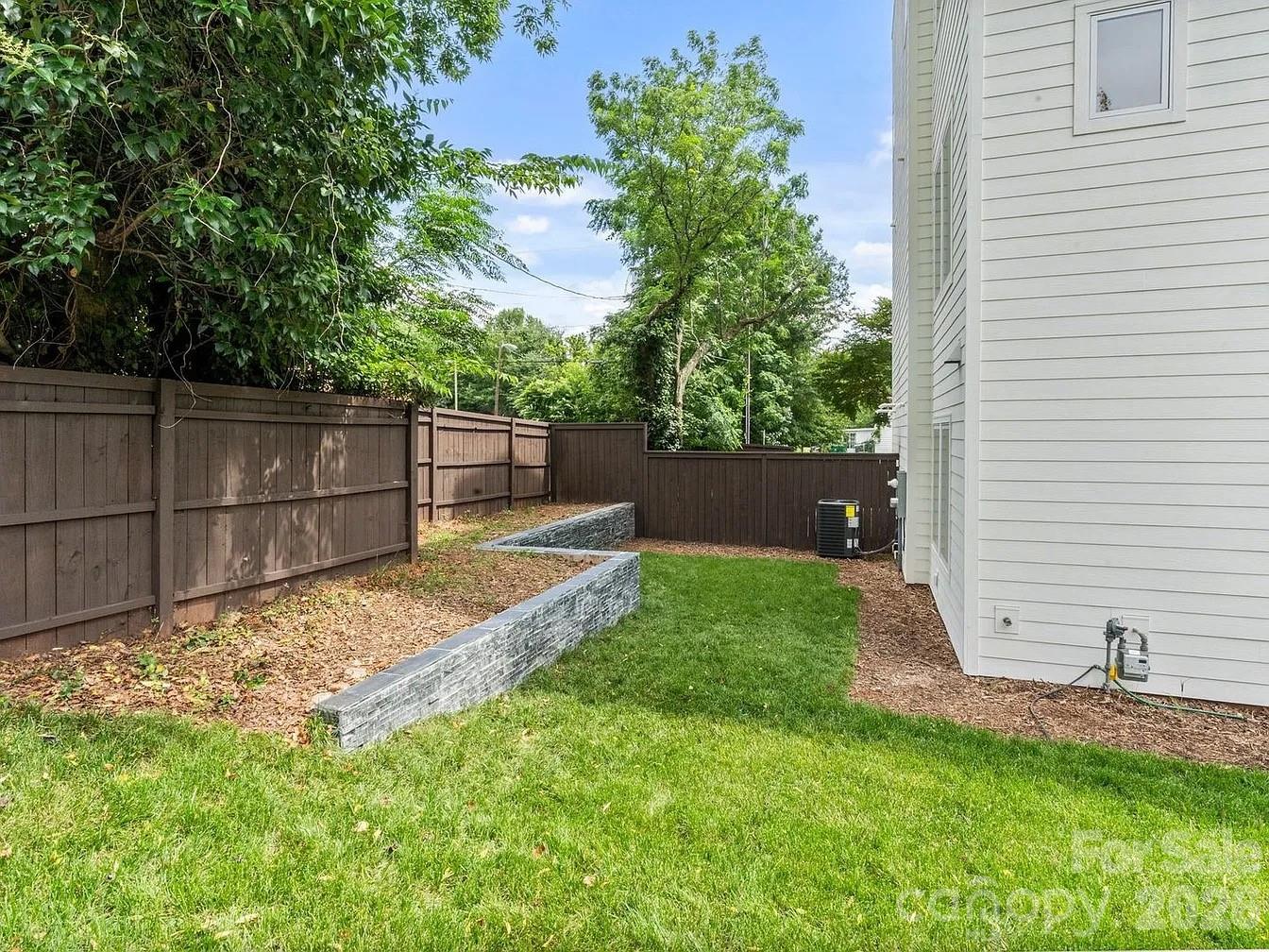 129 French Street A Property Photo 30