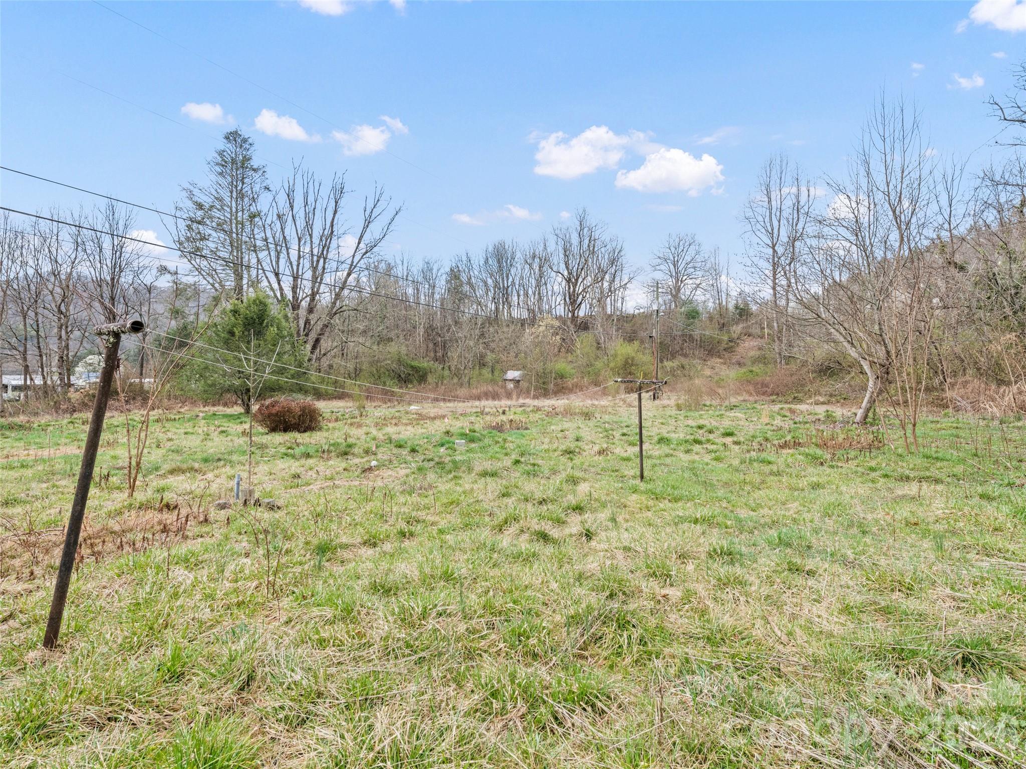 72 Topeka Drive Property Photo 14