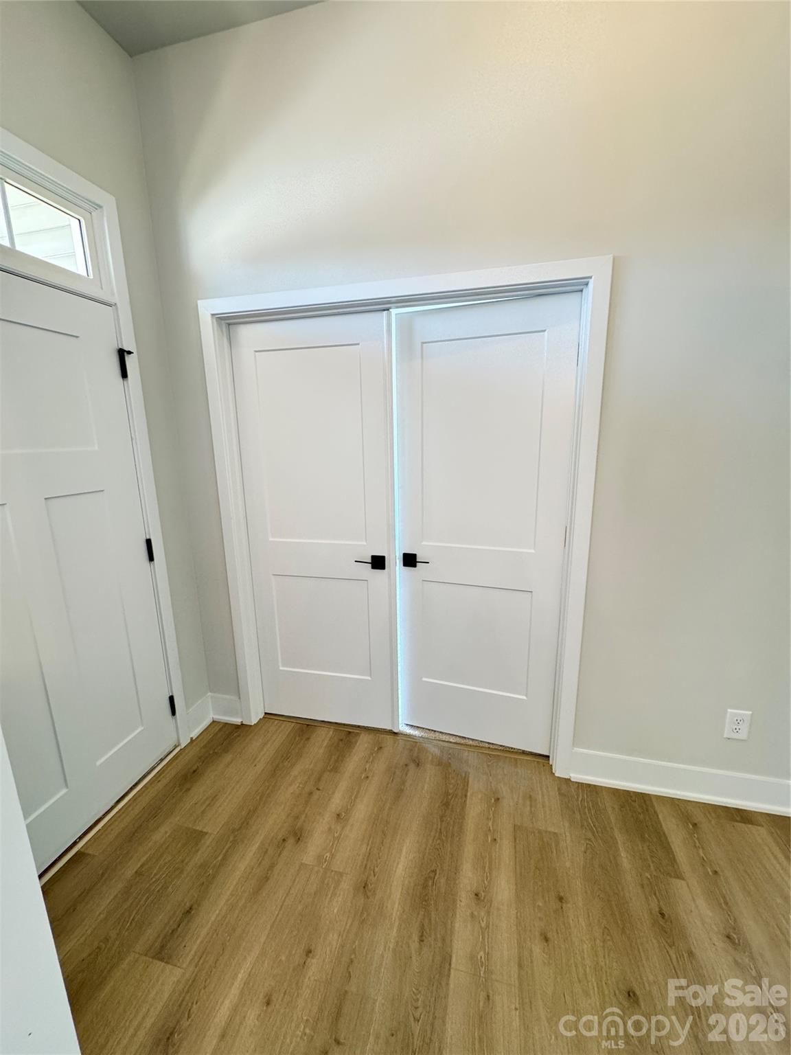 1075 Kildare Drive 66 Property Photo 13