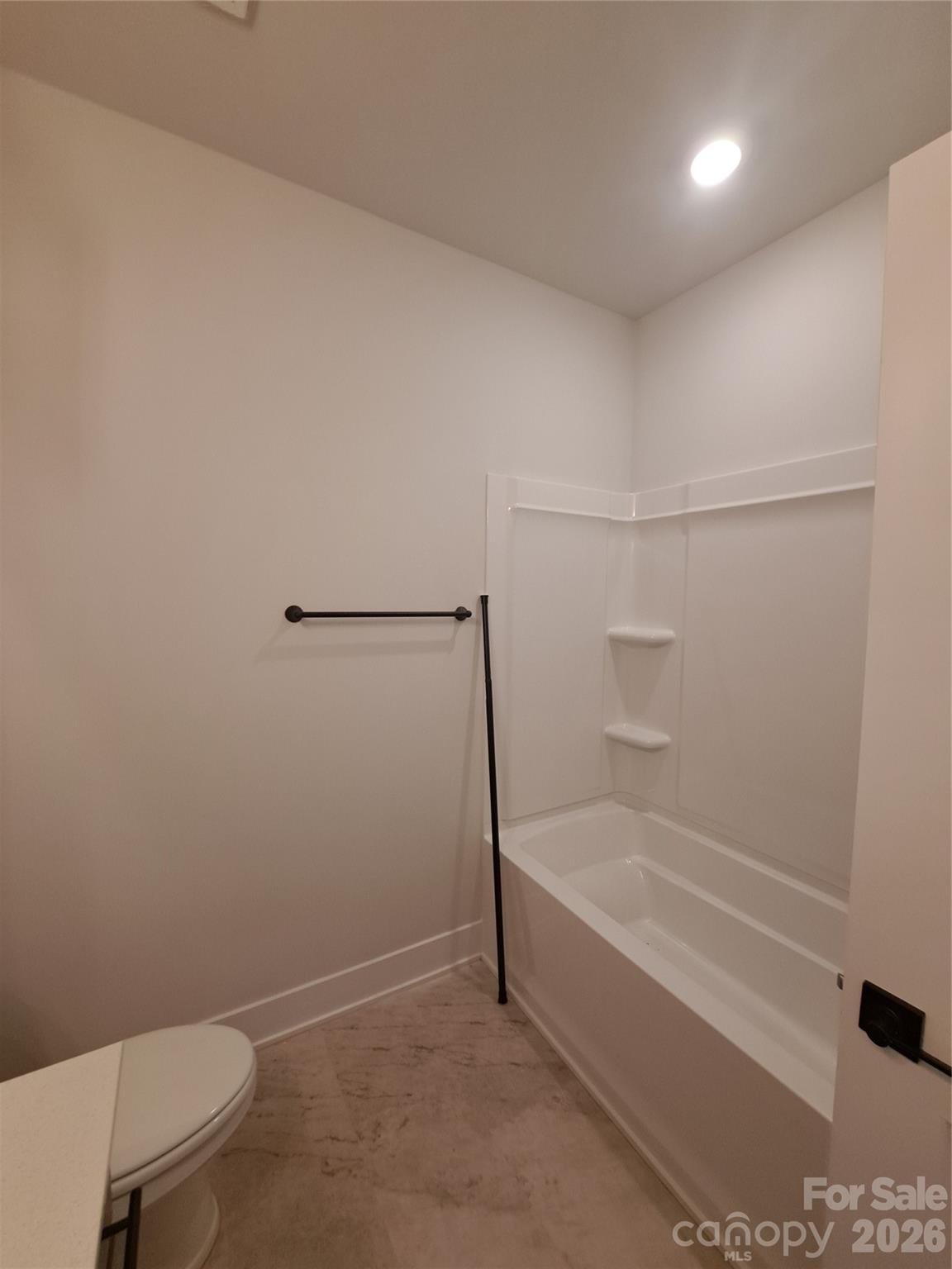 1075 Kildare Drive 66 Property Photo 20