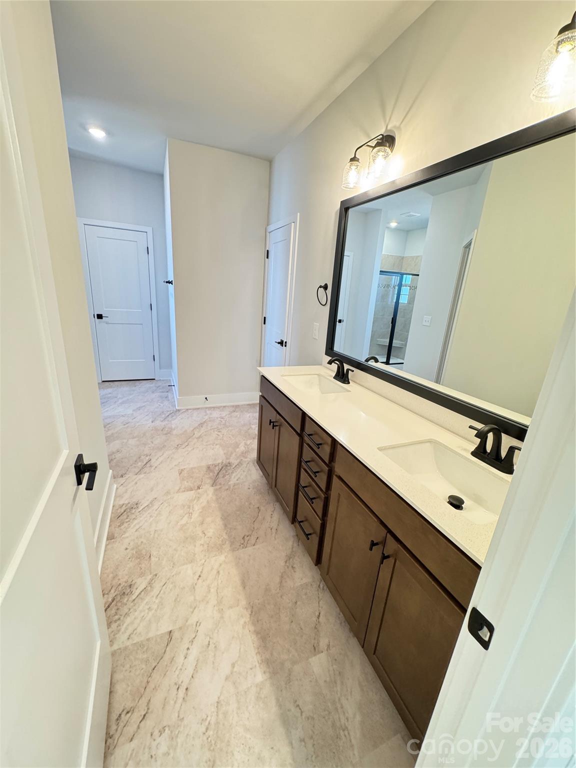 1075 Kildare Drive 66 Property Photo 25