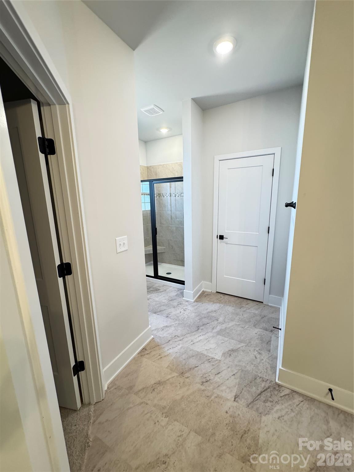 1075 Kildare Drive 66 Property Photo 26