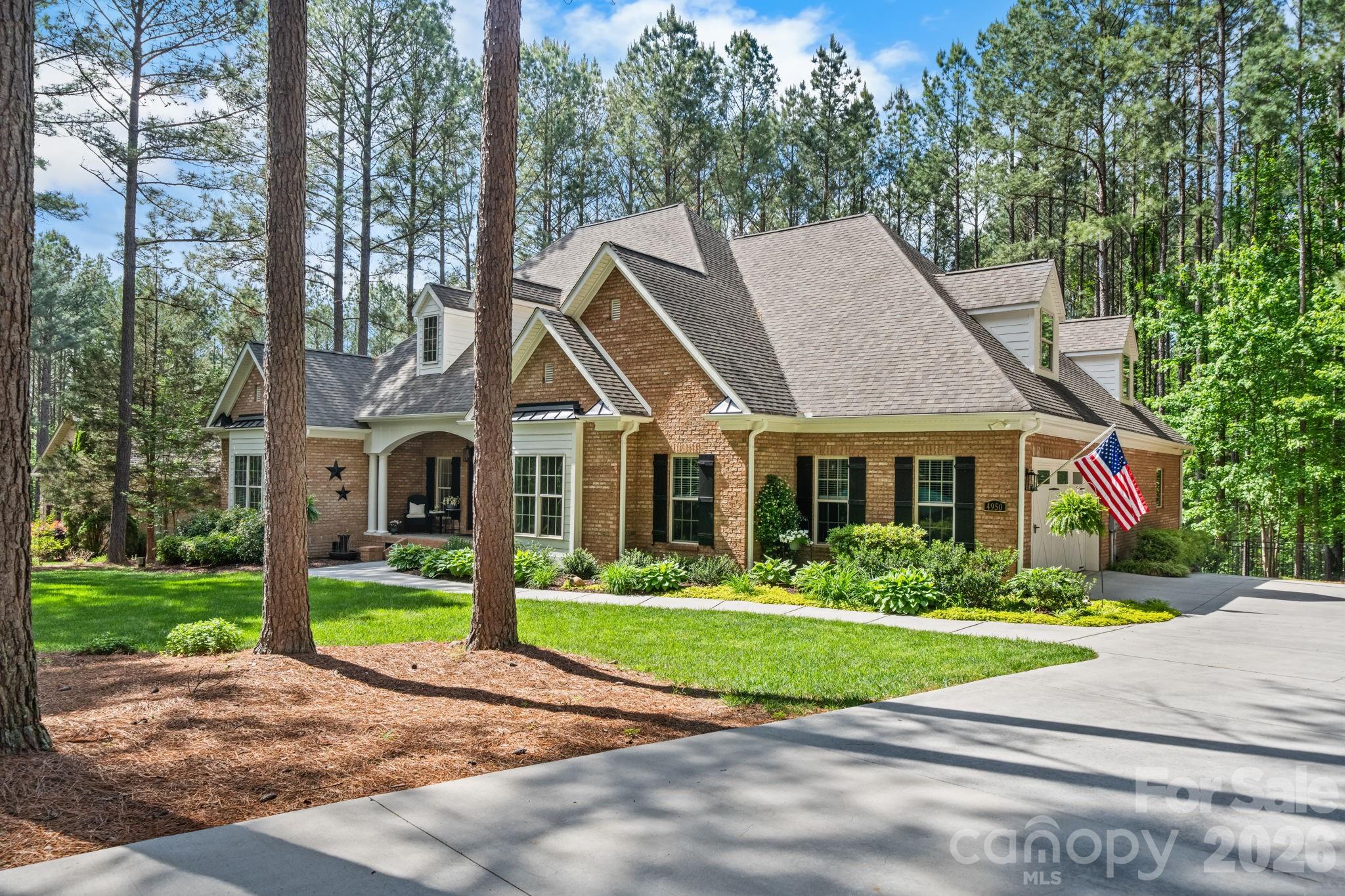 4950 River Hills Drive Property Photo 1