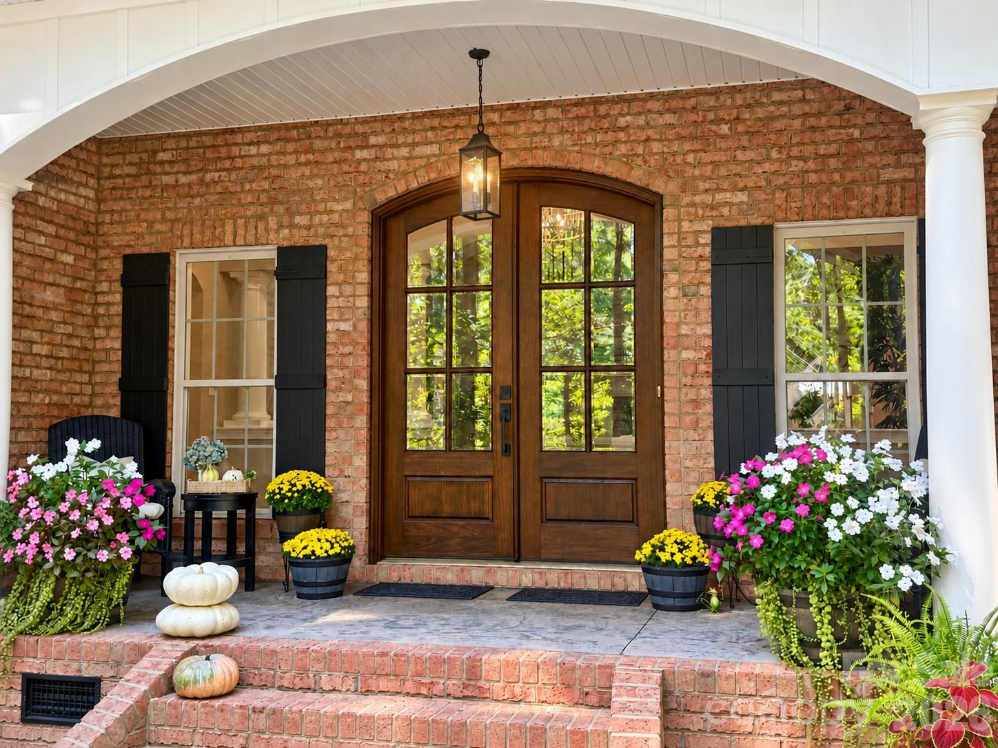 4950 River Hills Drive Property Photo 4