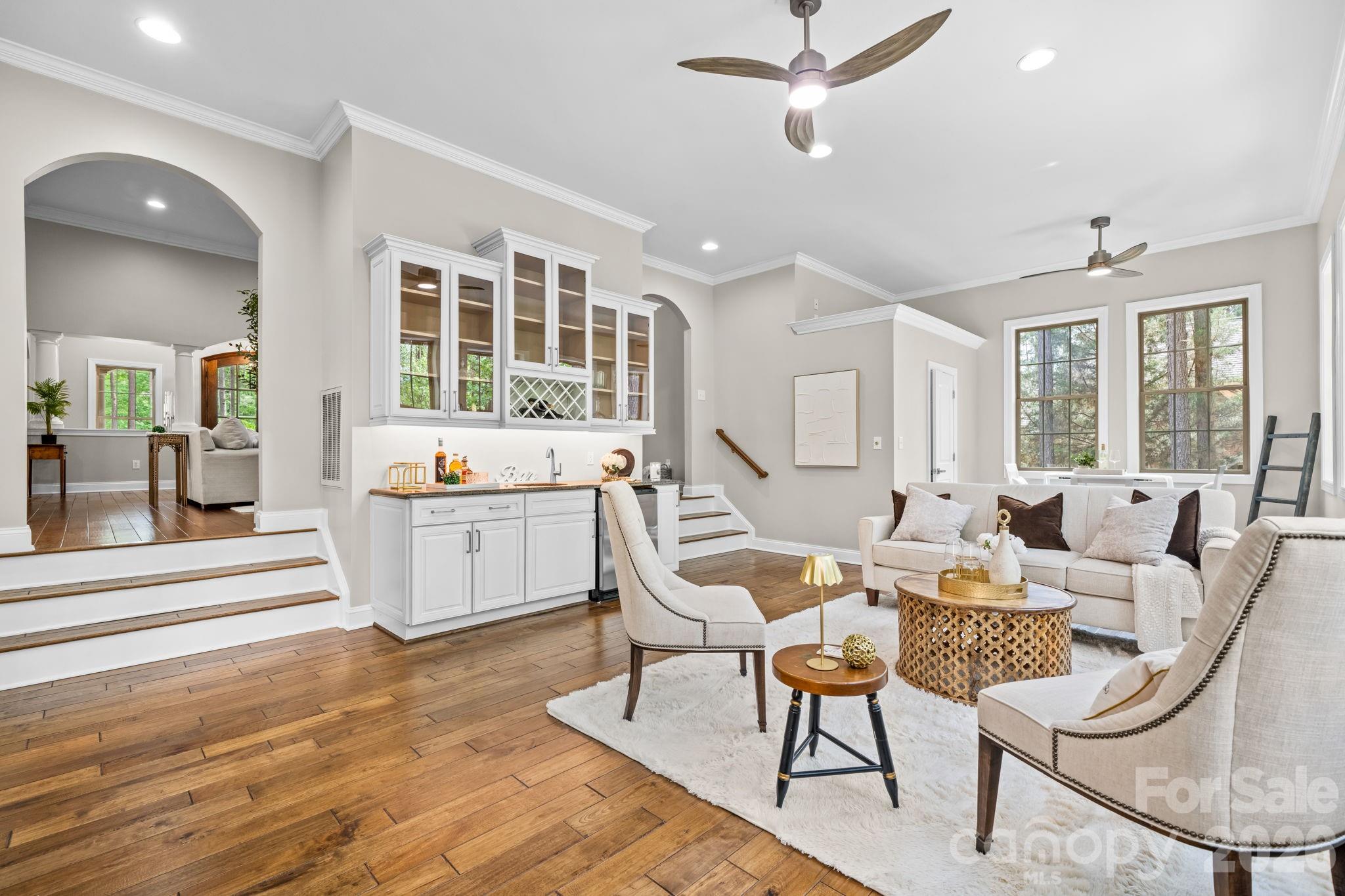 4950 River Hills Drive Property Photo 8