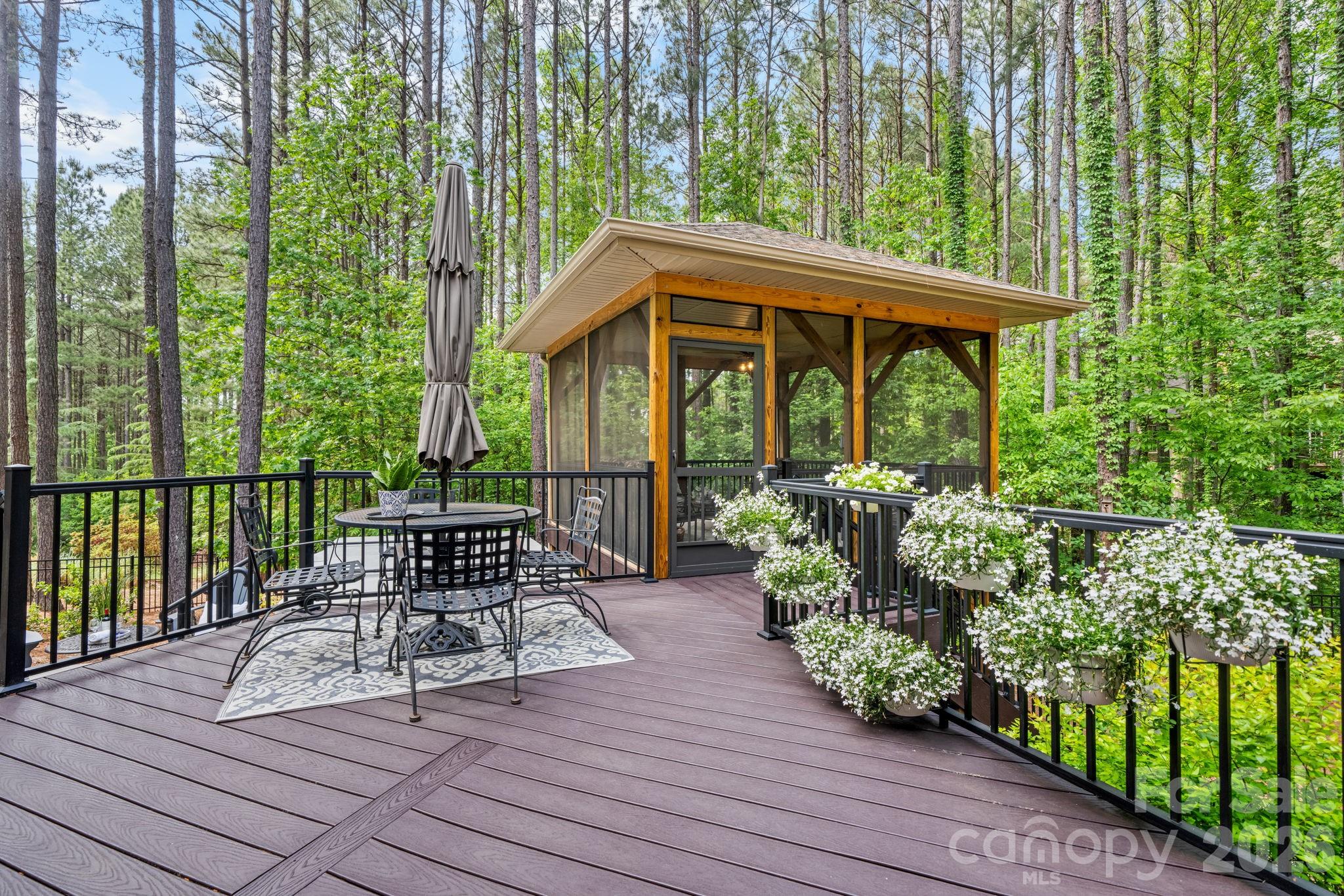4950 River Hills Drive Property Photo 10