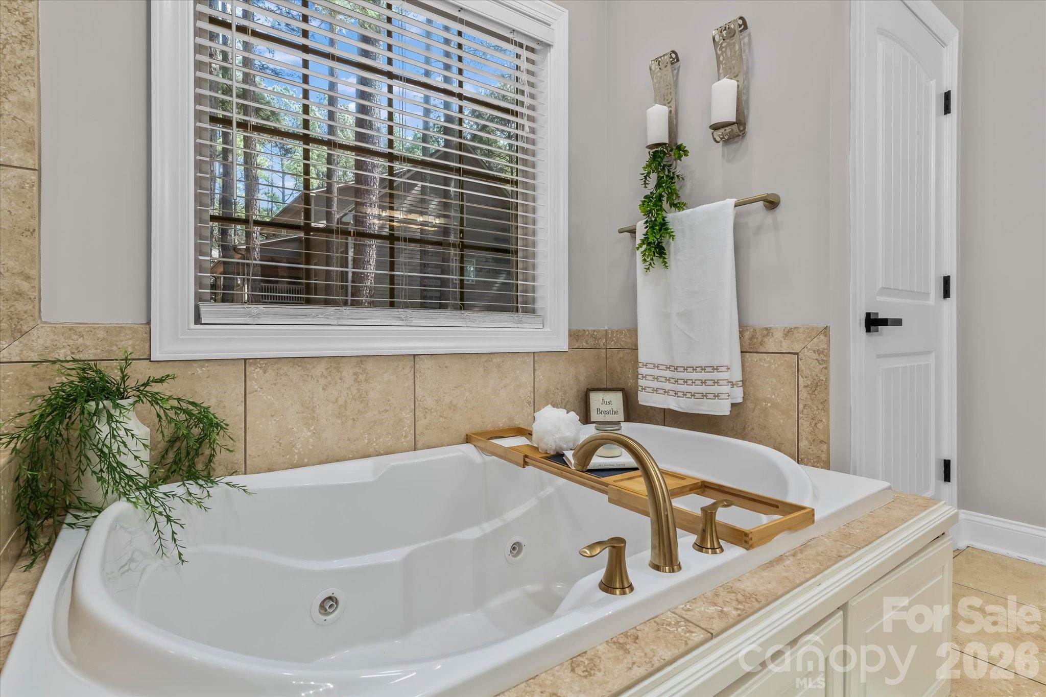 4950 River Hills Drive Property Photo 22