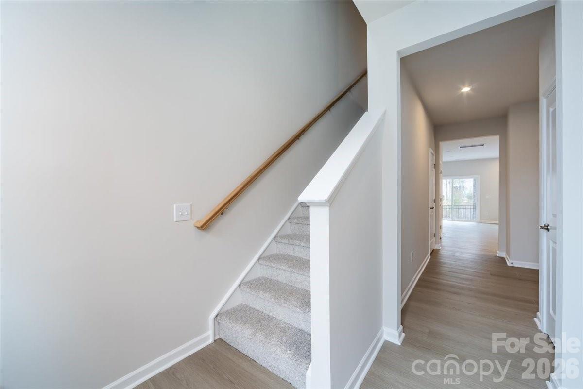 6017 Longar Lane Property Photo 3