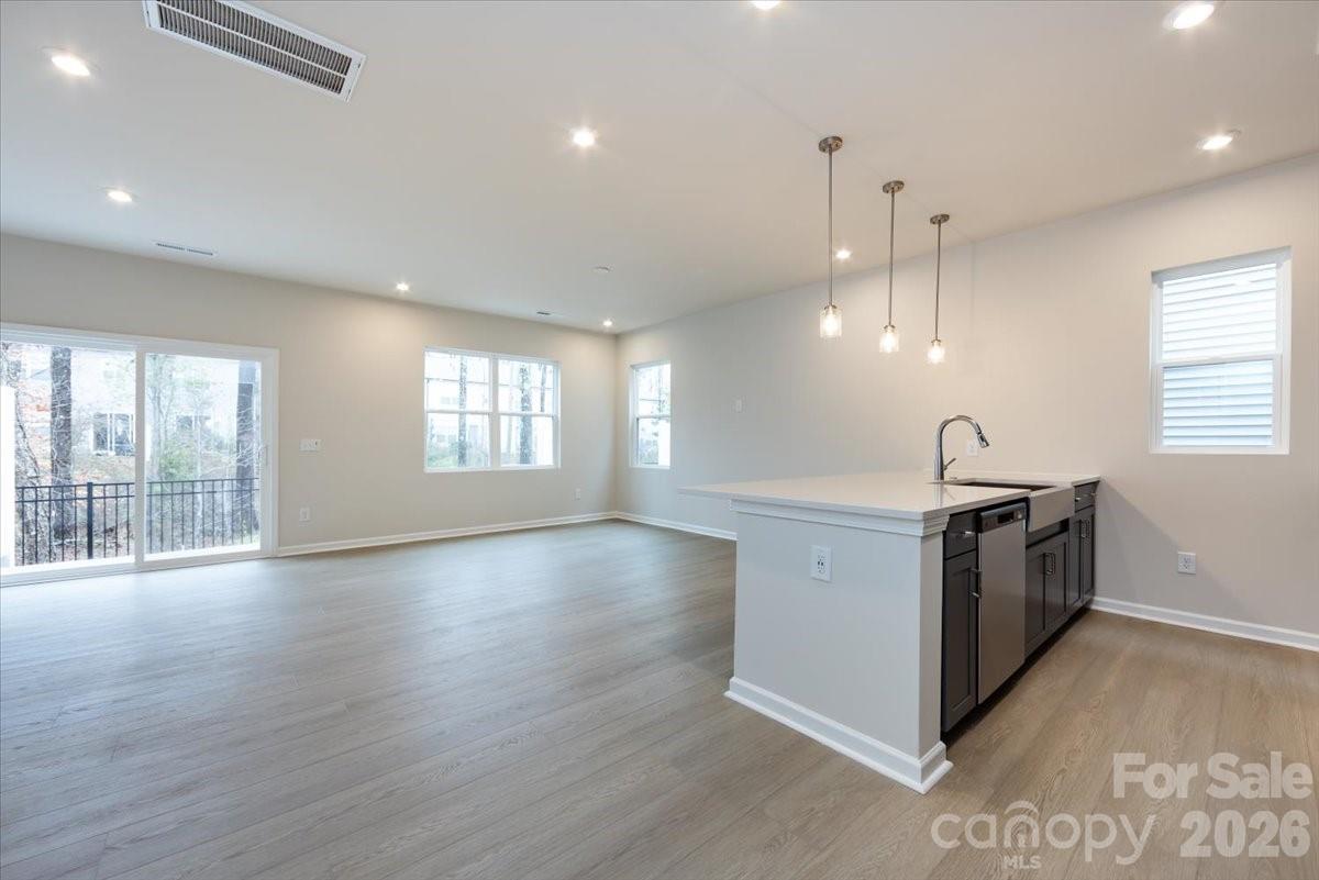 6017 Longar Lane Property Photo 5
