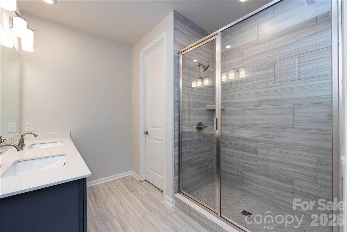 6017 Longar Lane Property Photo 18