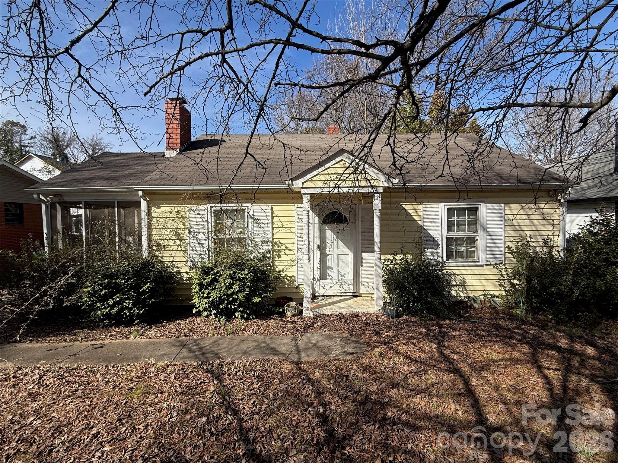 4215 Dinglewood Avenue Property Photo 1
