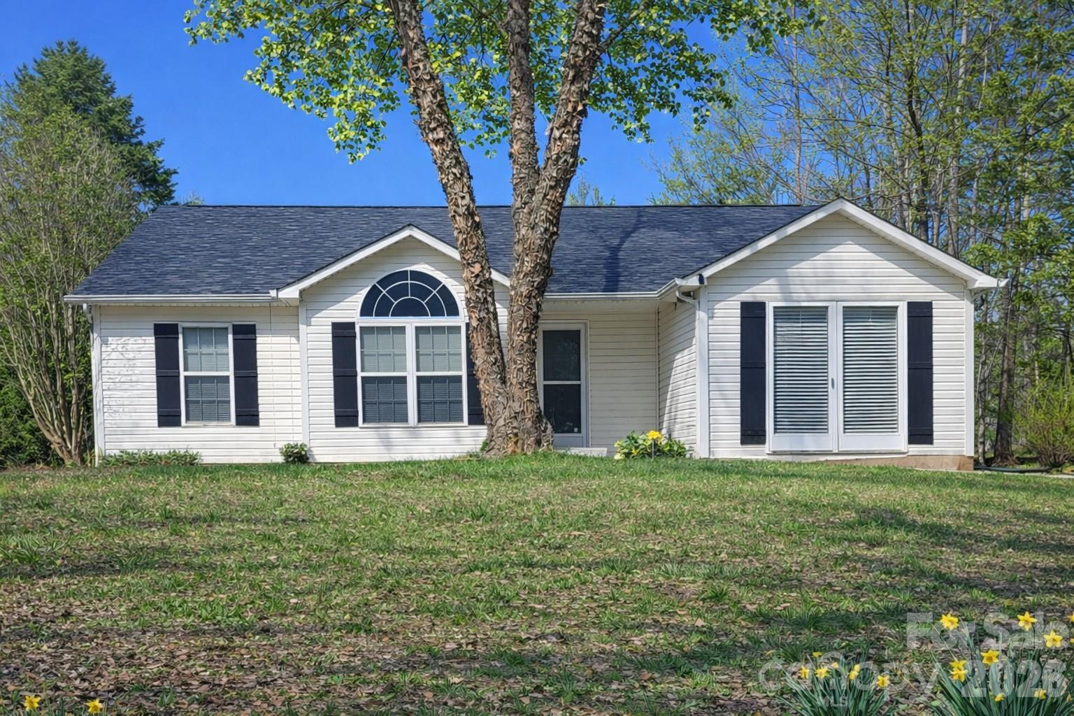 107 Panther Creek Road Property Photo 1