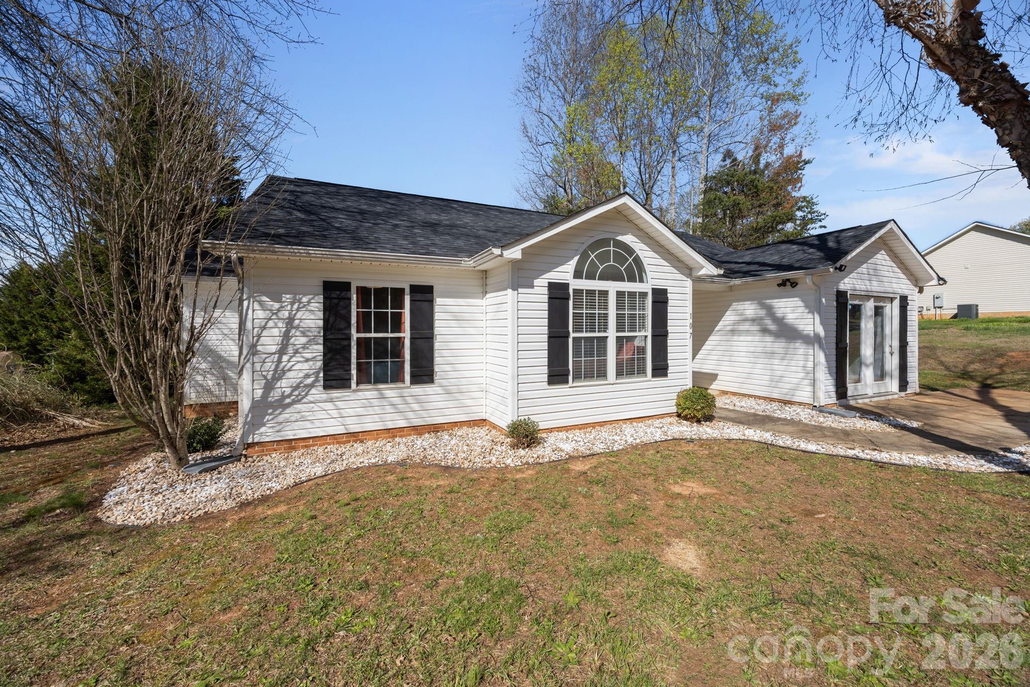 107 Panther Creek Road Property Photo 2