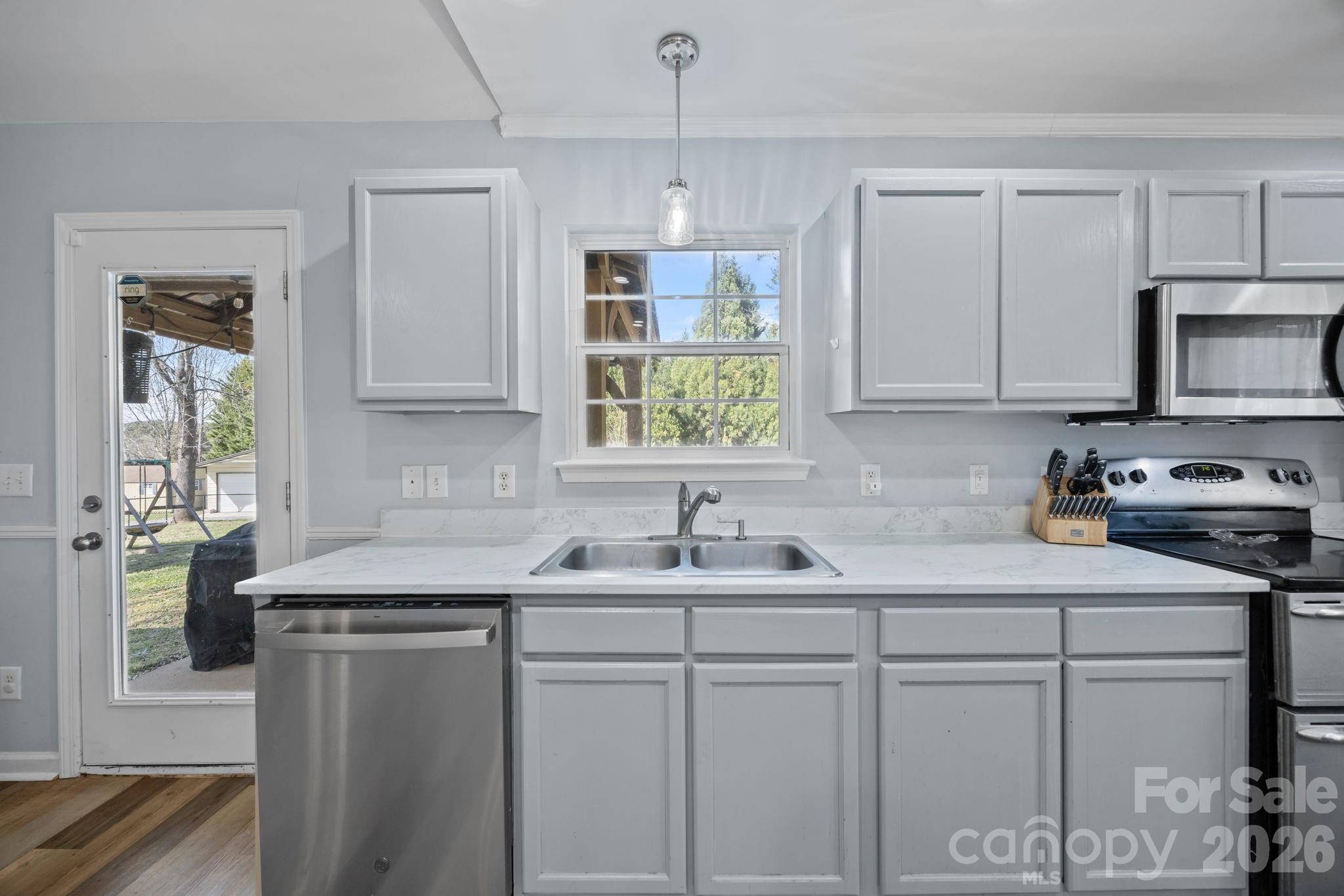 107 Panther Creek Road Property Photo 16
