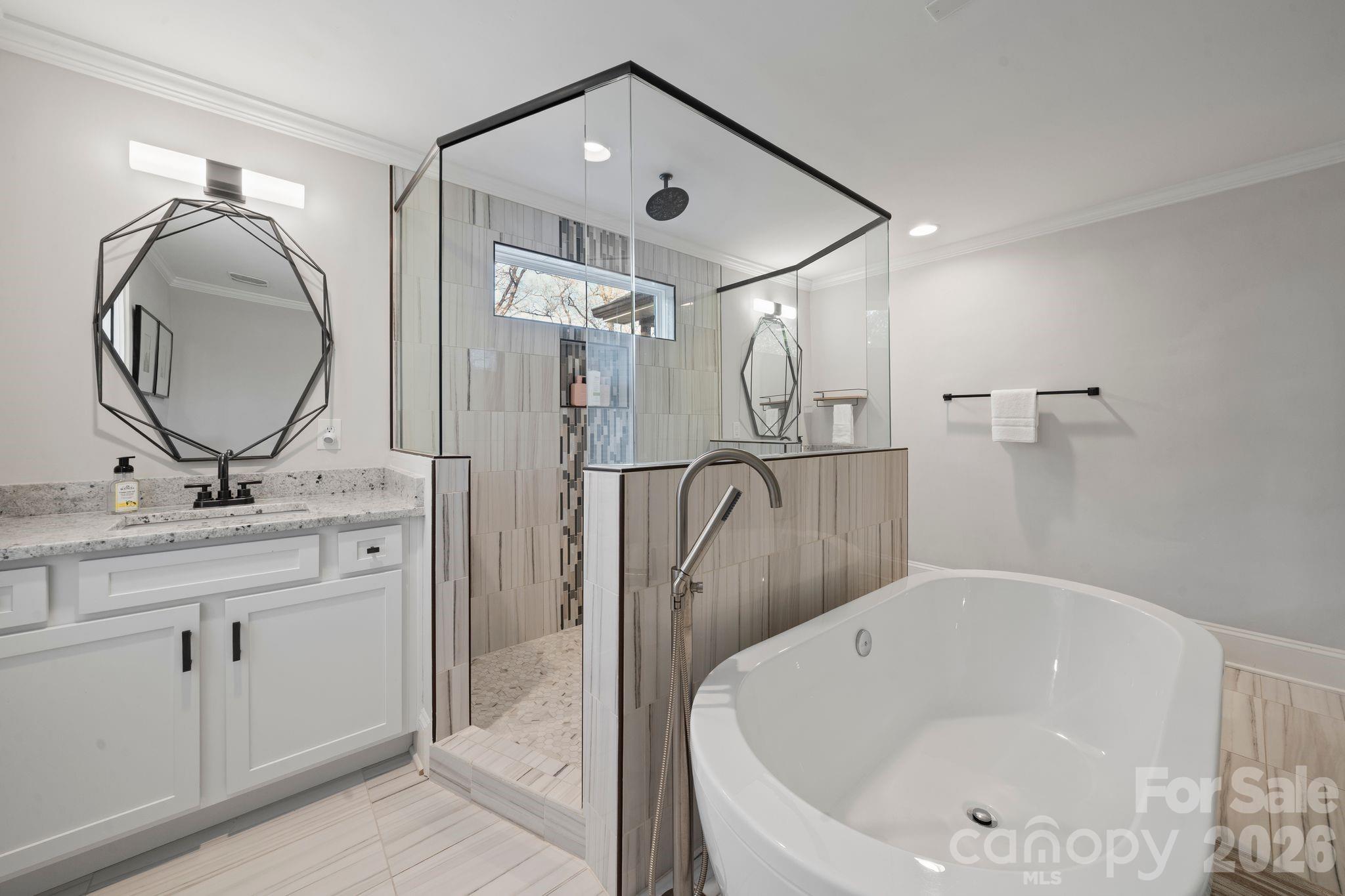 3720 Tuckaseegee Road Property Photo 14