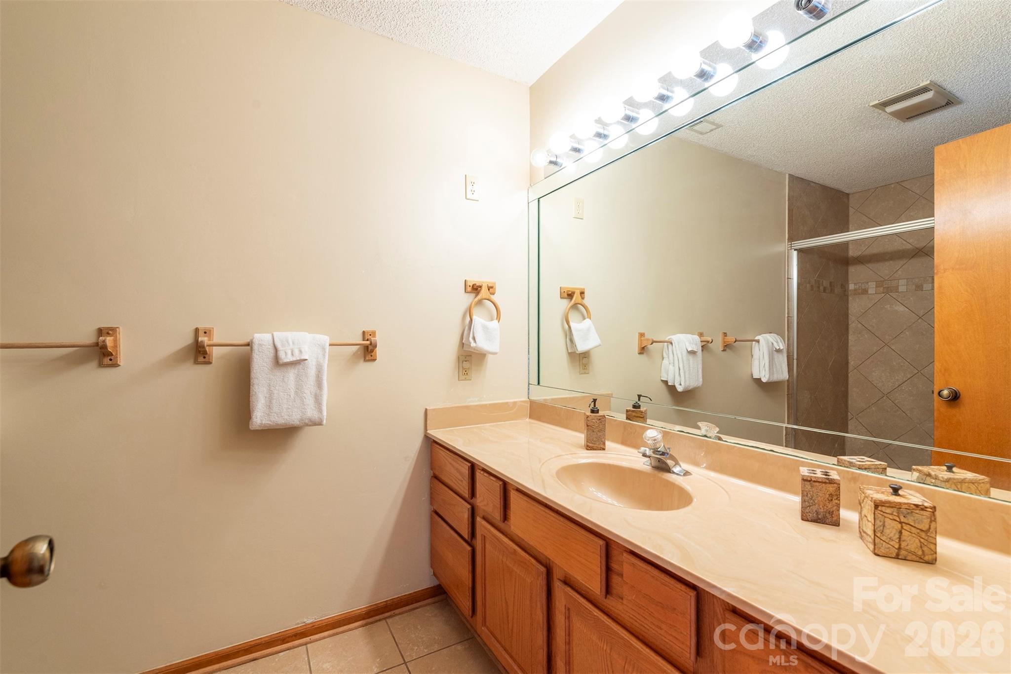 128 Quail Run Court 1626 Property Photo 11