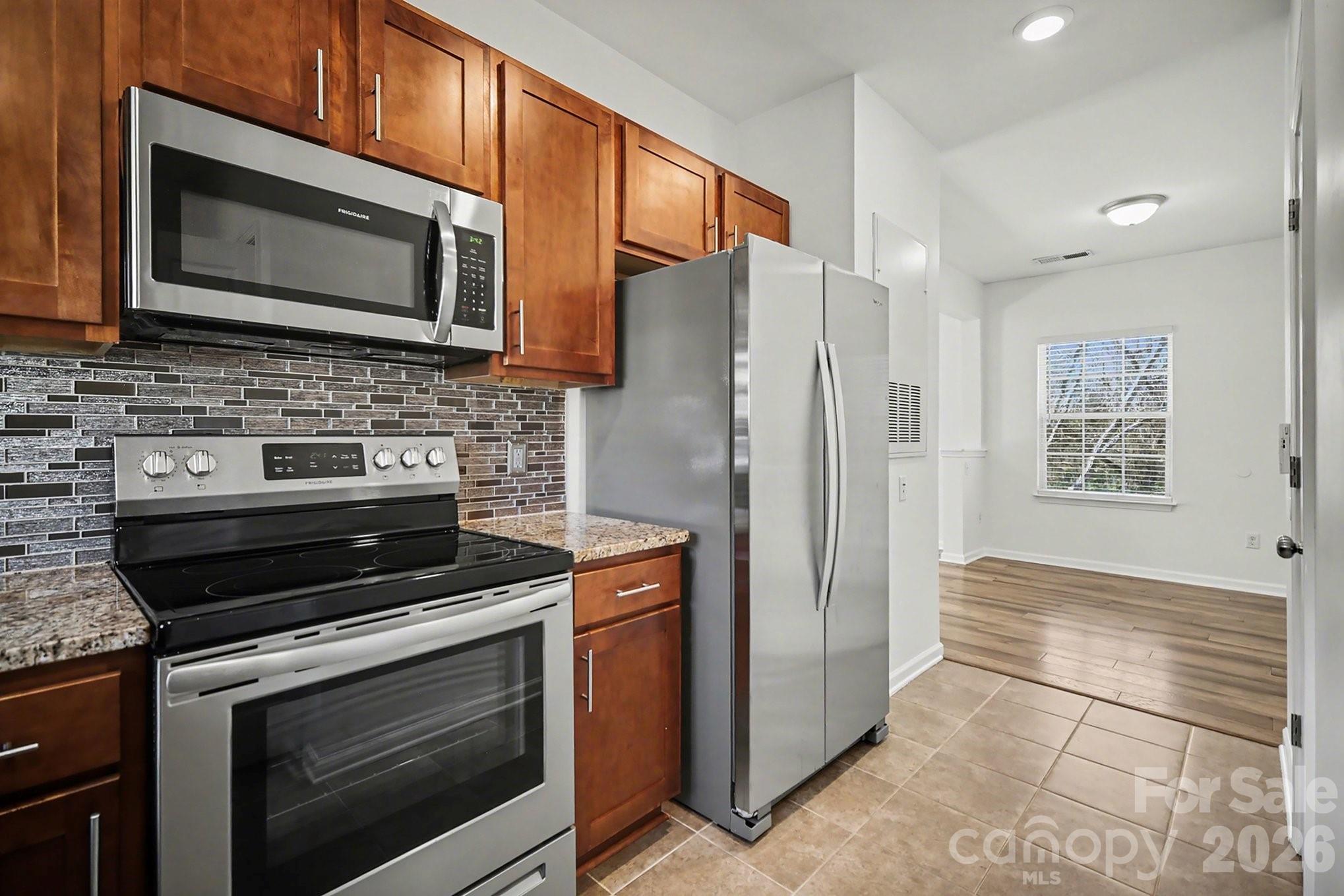 21510 Aftonshire Drive Property Photo 1