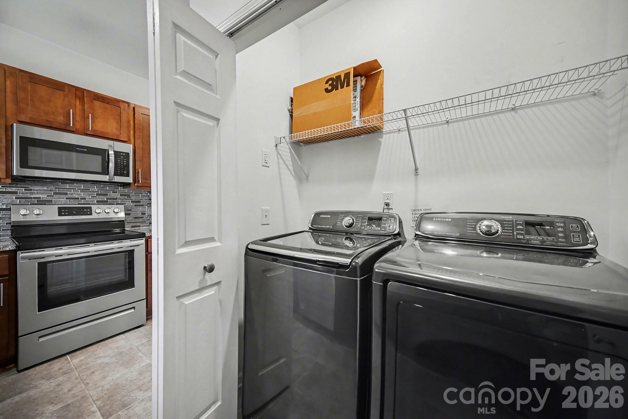21510 Aftonshire Drive Property Photo 5