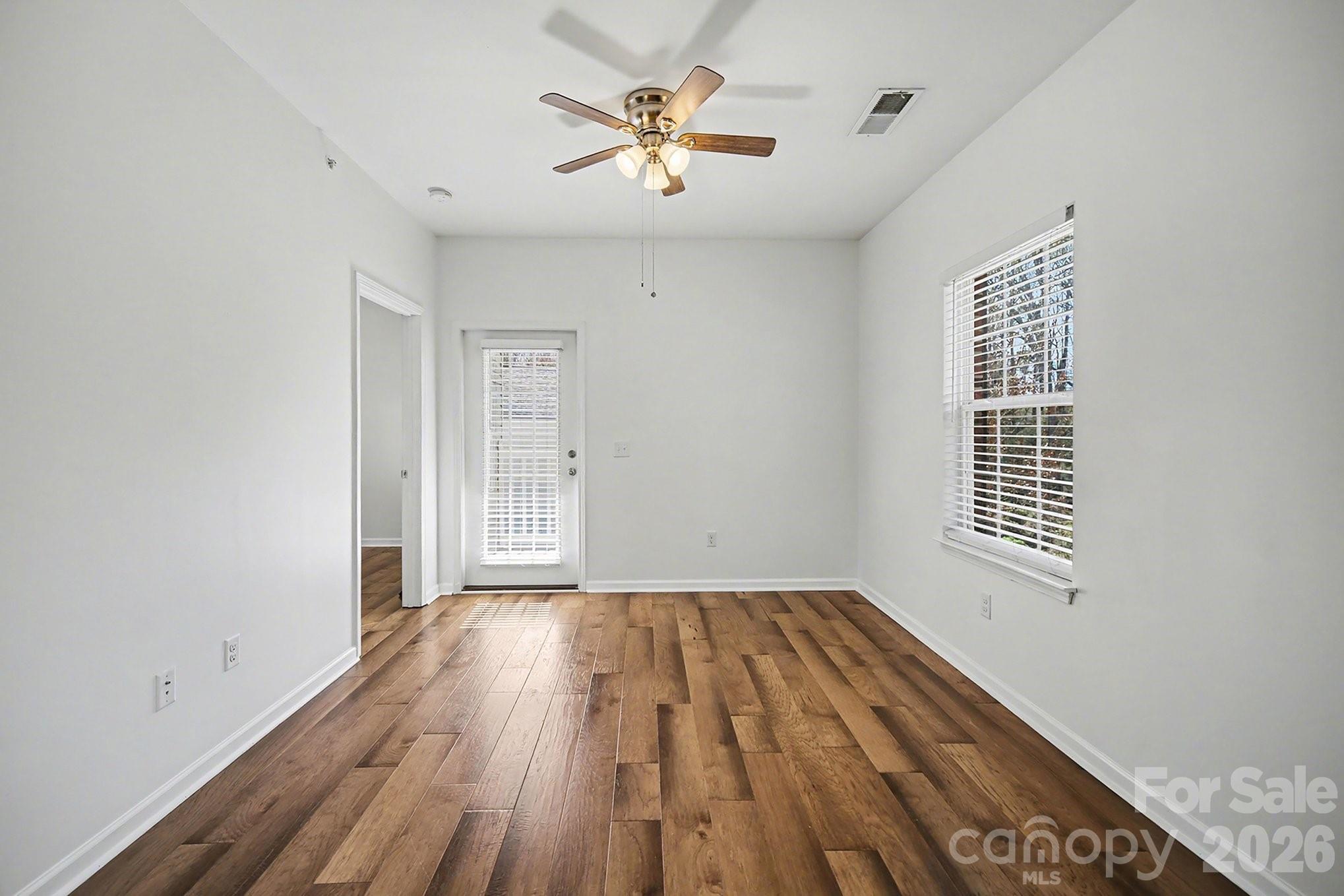 21510 Aftonshire Drive Property Photo 10